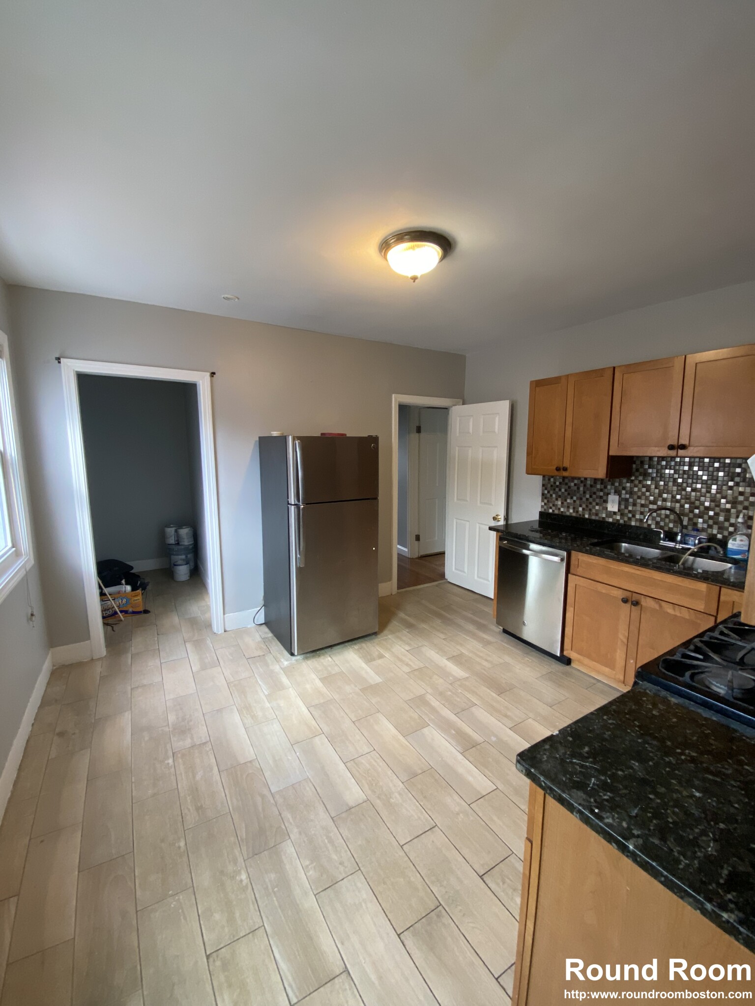 28 Moreland St, Ball Square