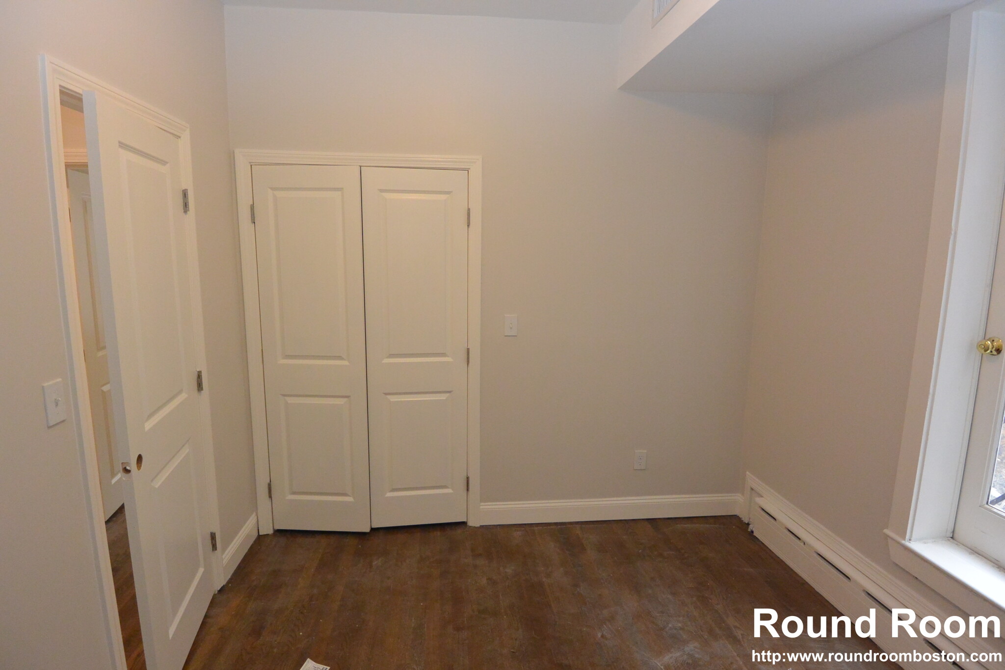 1712 Beacon St, Washington Square