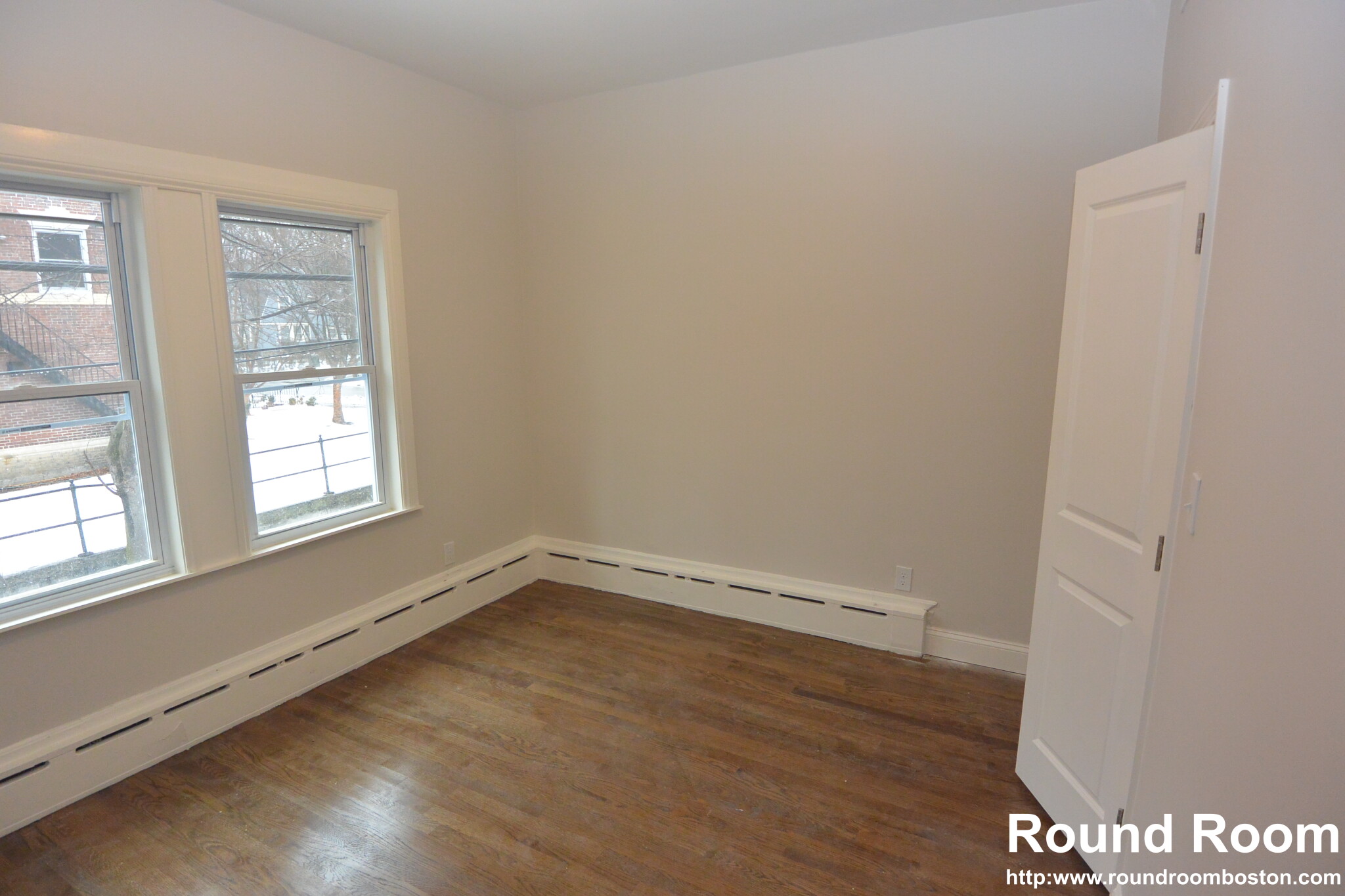 1712 Beacon St, Washington Square