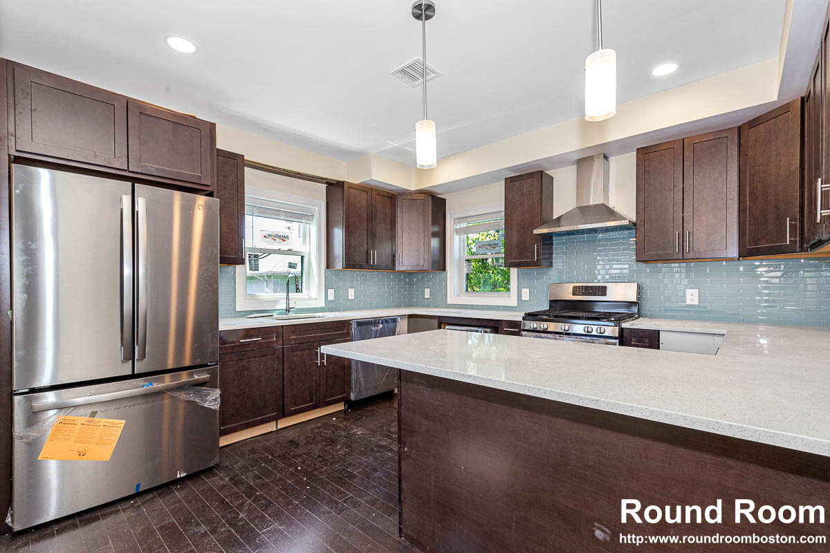 73 Lexington St, Waltham