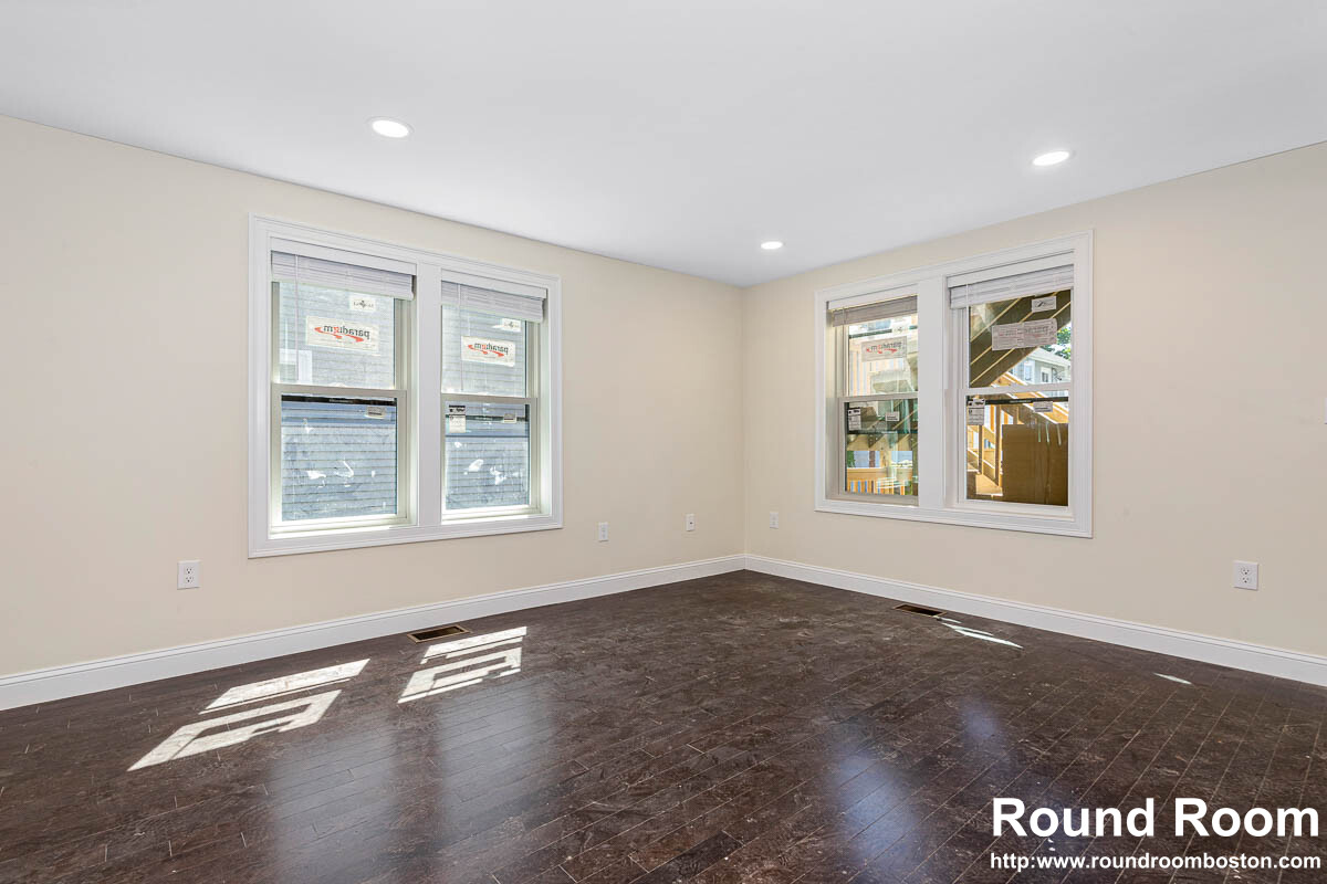 73 Lexington St, Waltham