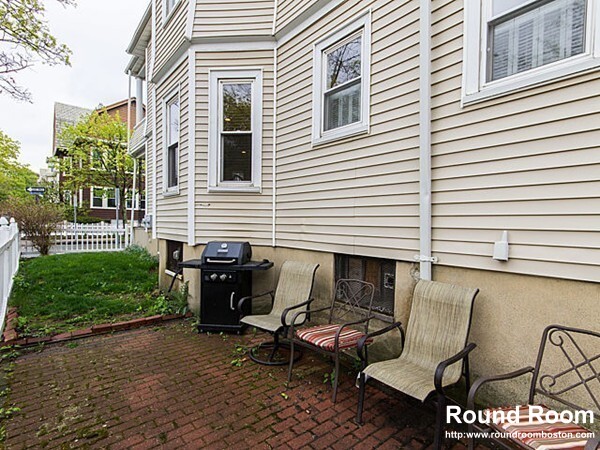 44 Michigan Ave, East Somerville