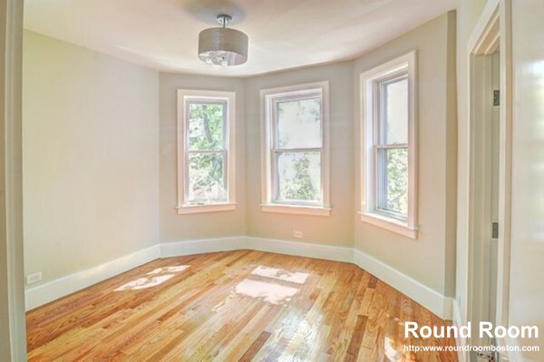 326 Chelsea St, East Boston