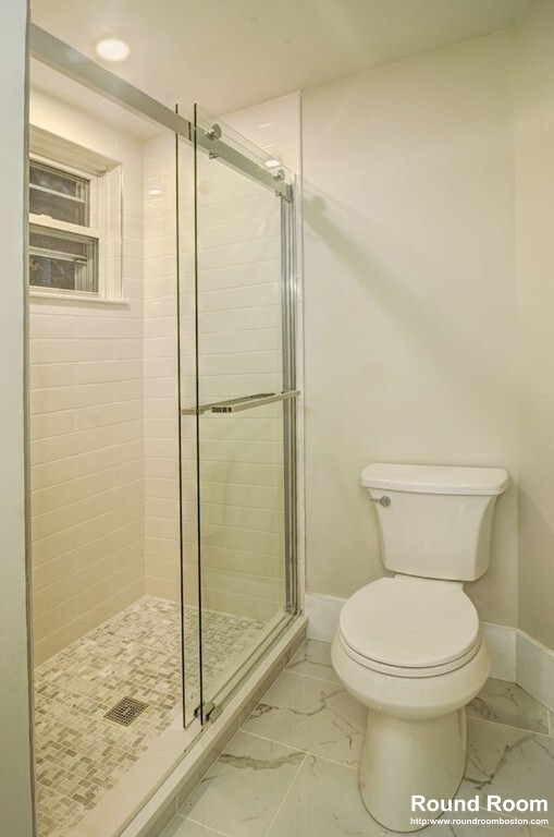 326 Chelsea St, East Boston