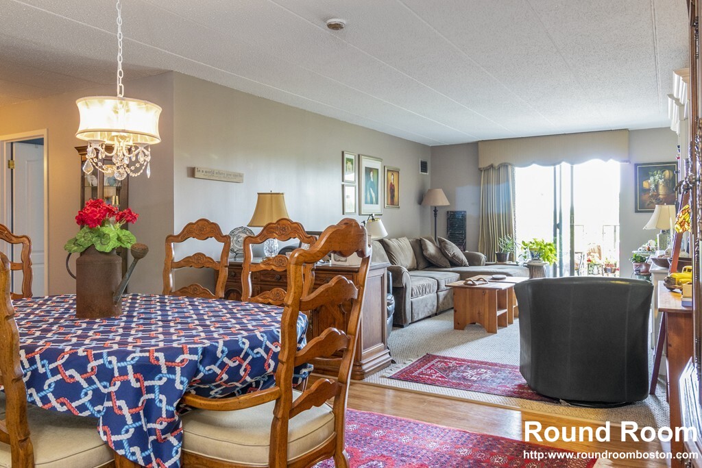 165 Quincy Shore Dr, Quincy