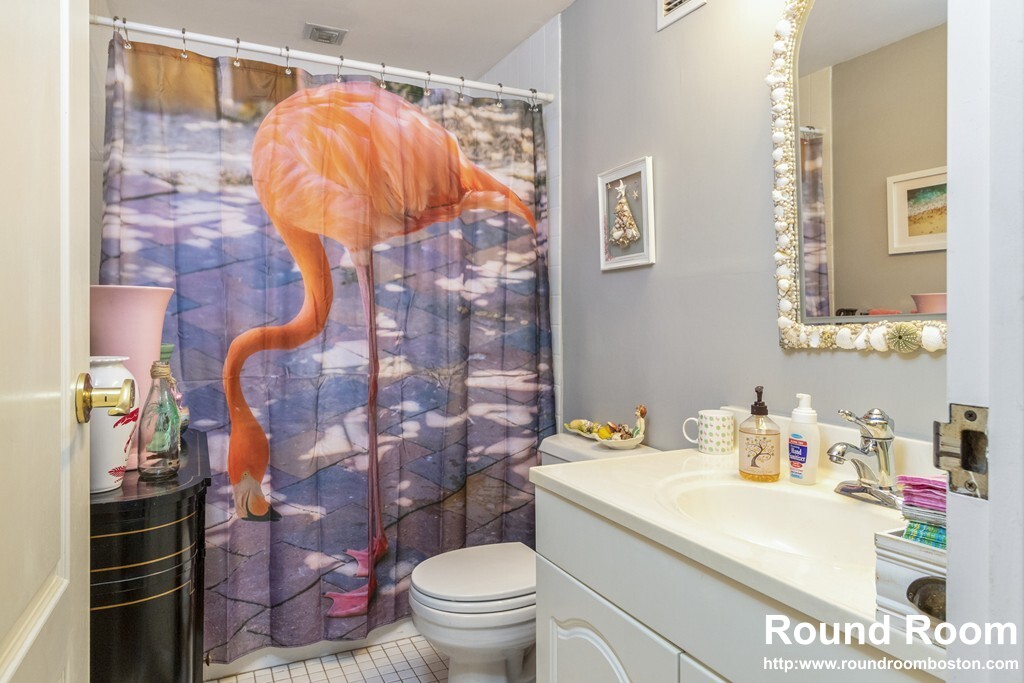 165 Quincy Shore Dr, Quincy