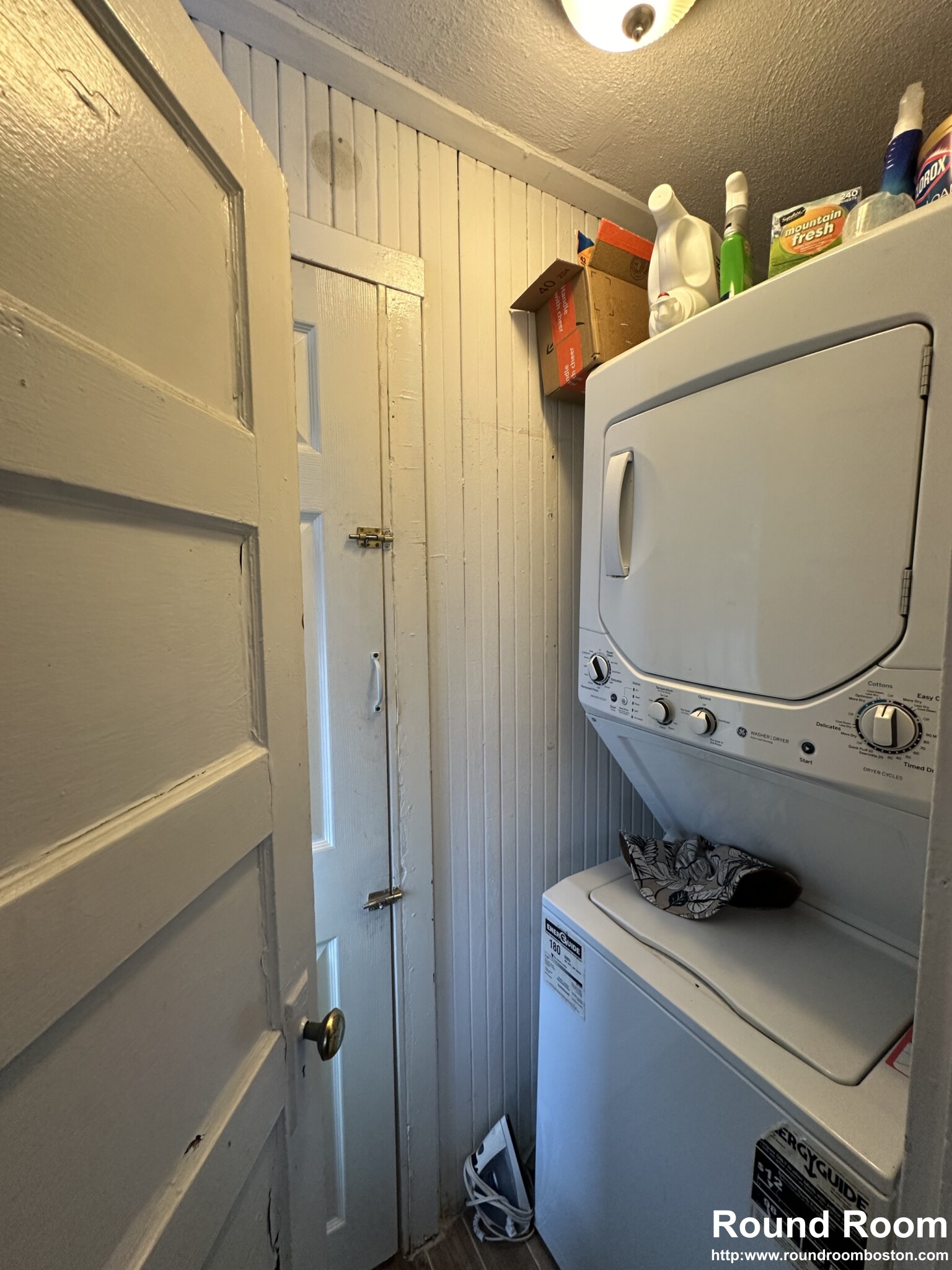 347 Market St, Oak Square