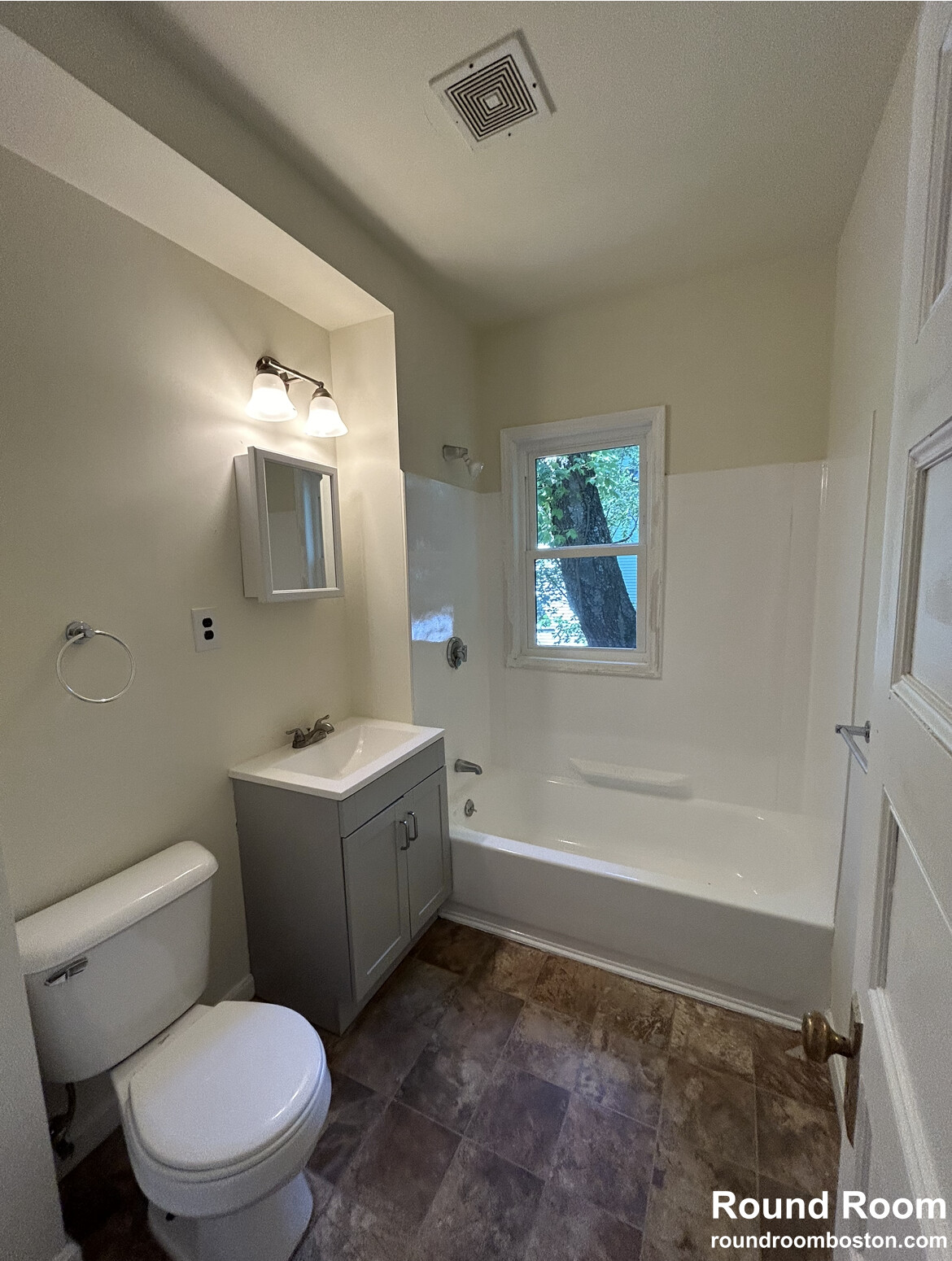 10 Royal St, Allston