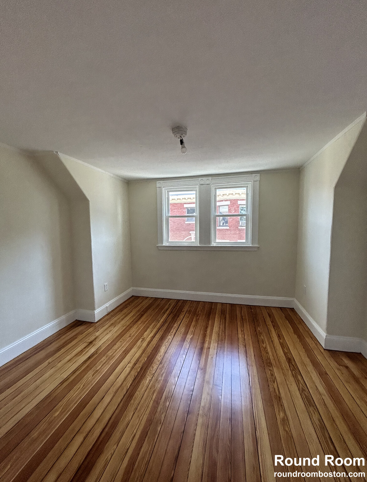 10 Royal St, Allston