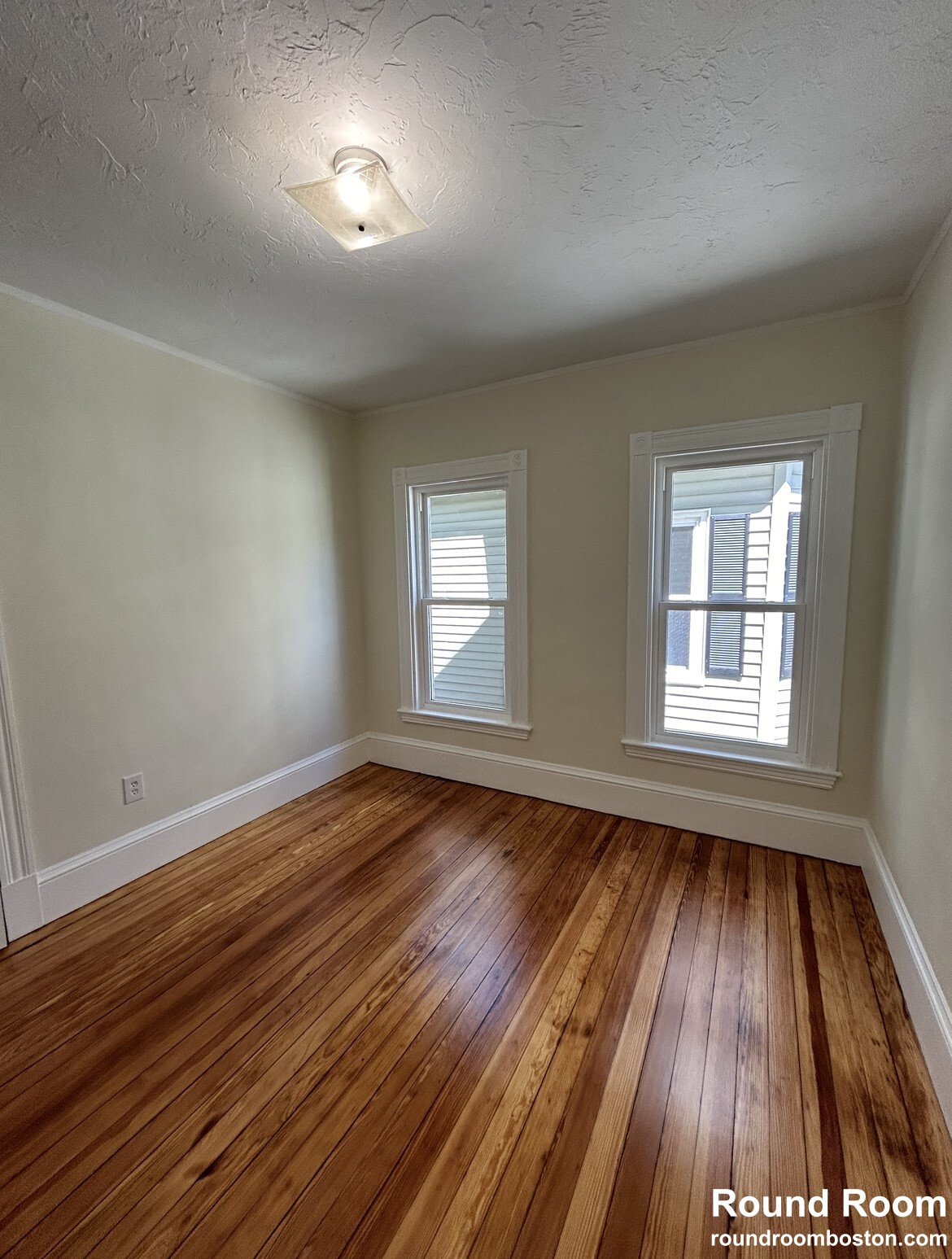 10 Royal St, Allston