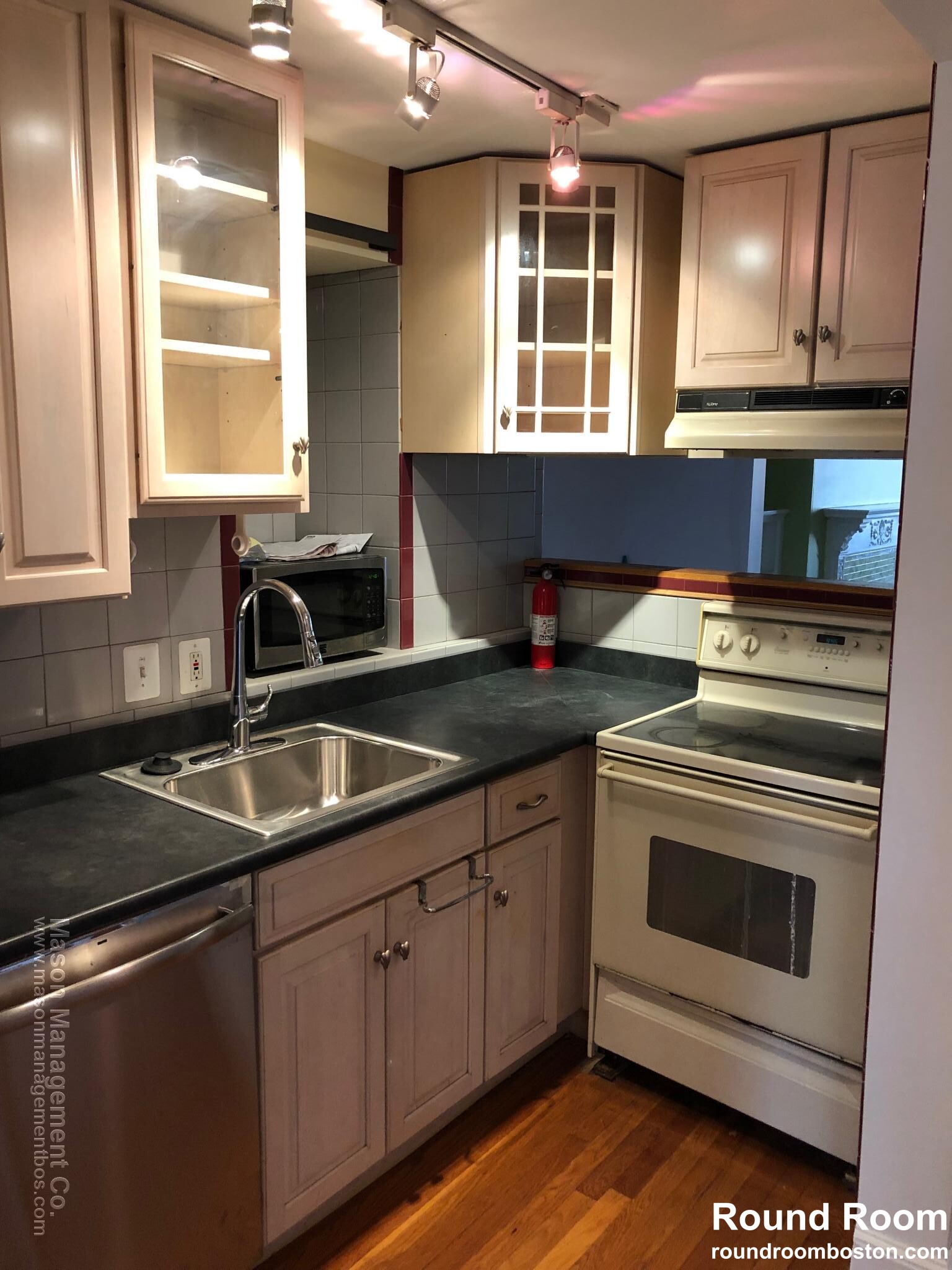 1400 Beacon St, Corey Hill