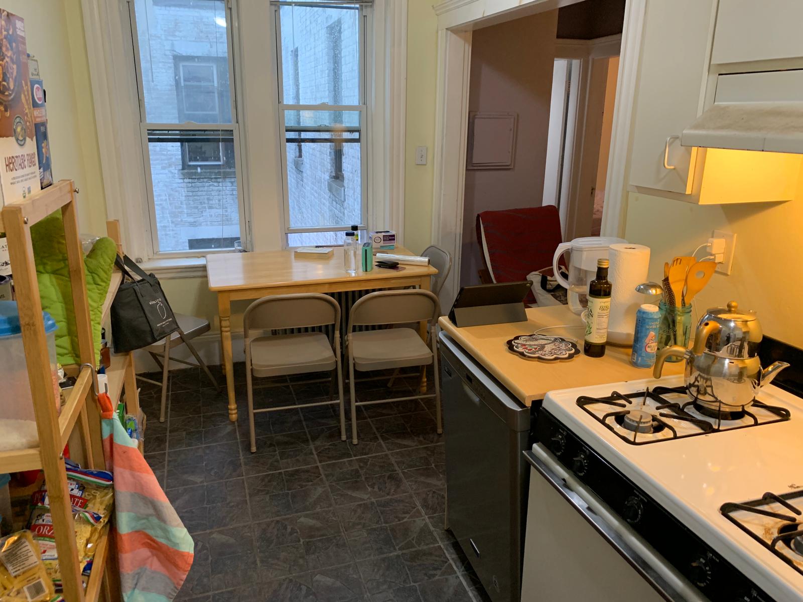 3 bed, 1 bath apartment for rent at 50 Chester St Unit 10, Allston — photo 6 of 7