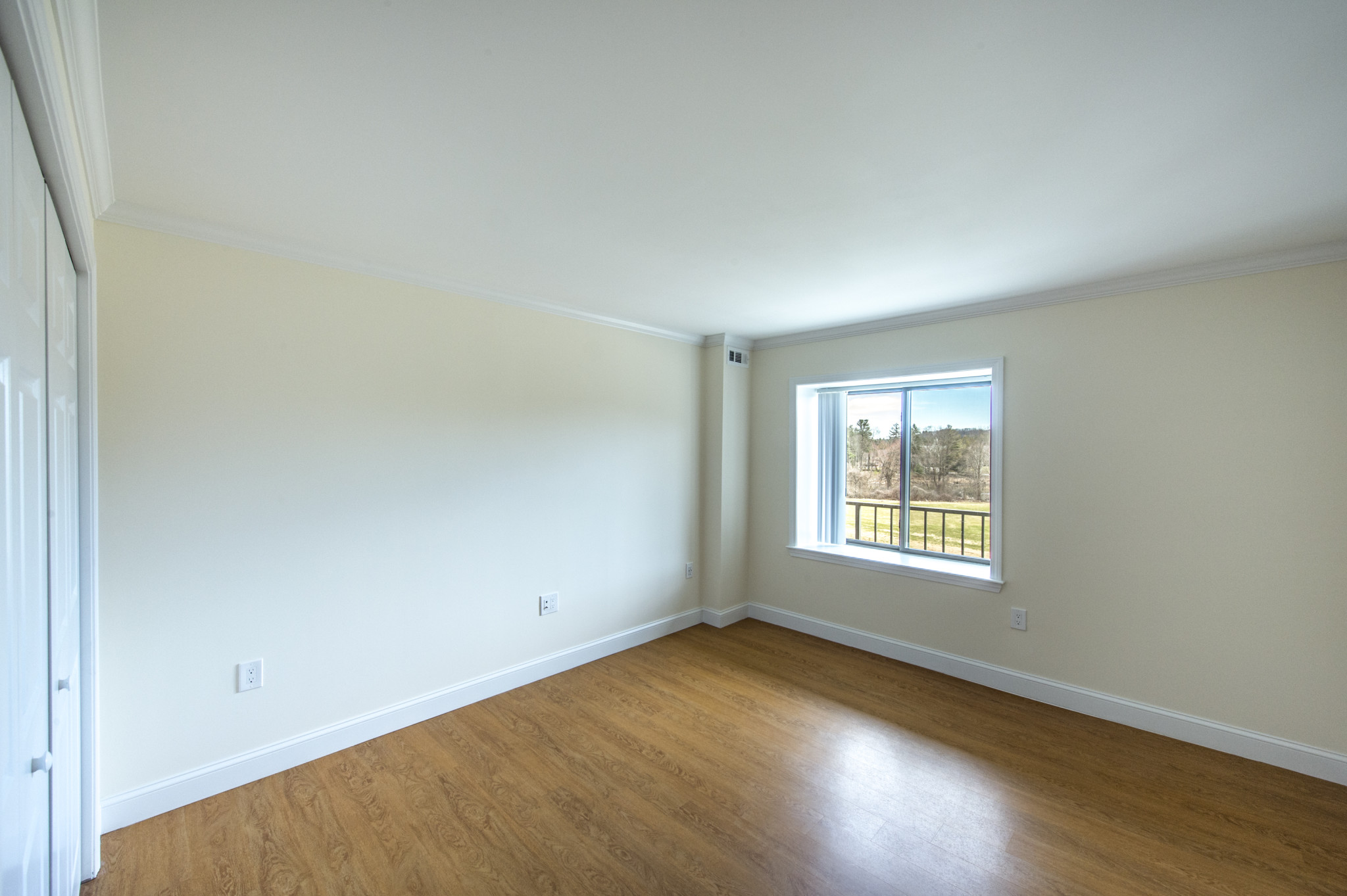 Photos of apartment on Worcester Rd.,Framingham MA 01702