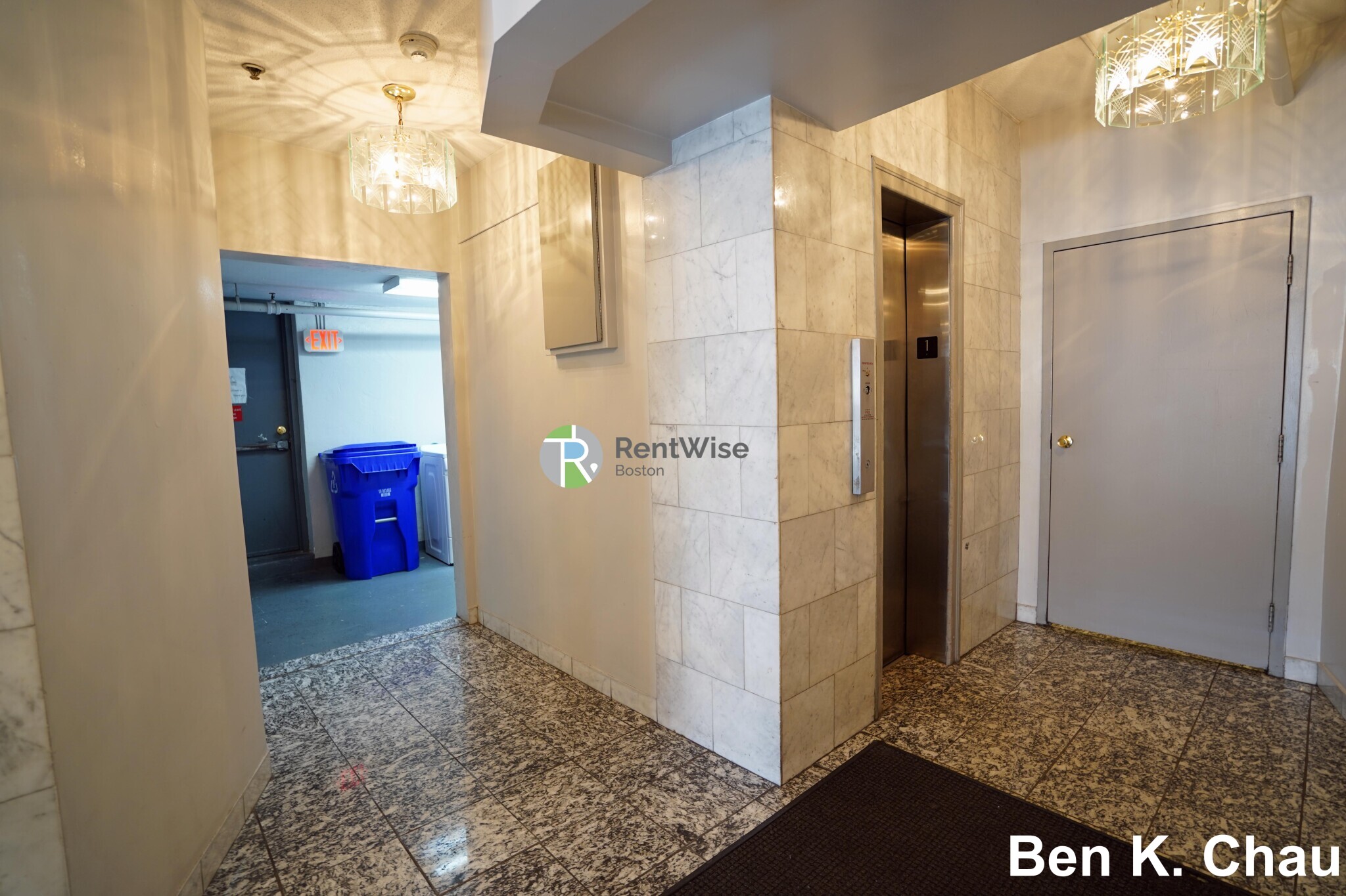 231 Harrison Ave, Chinatown