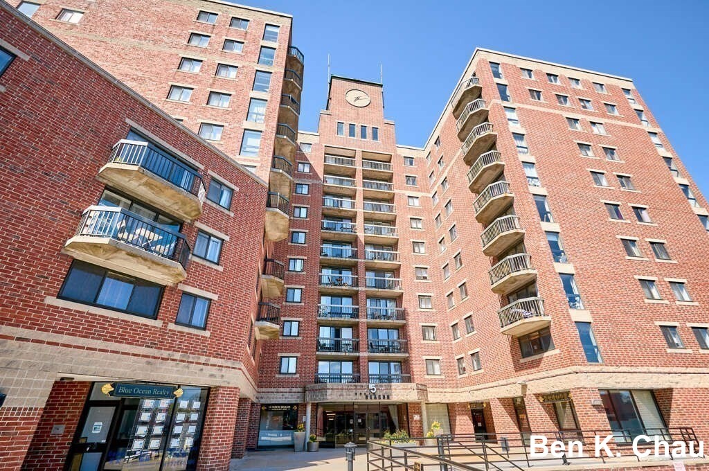 15 North Beacon St, Allston