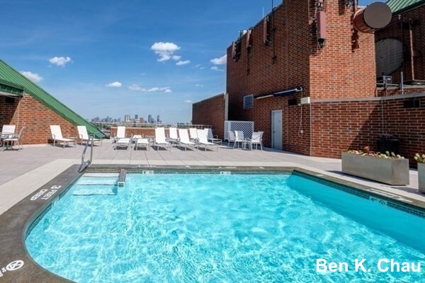 15 North Beacon St, Allston