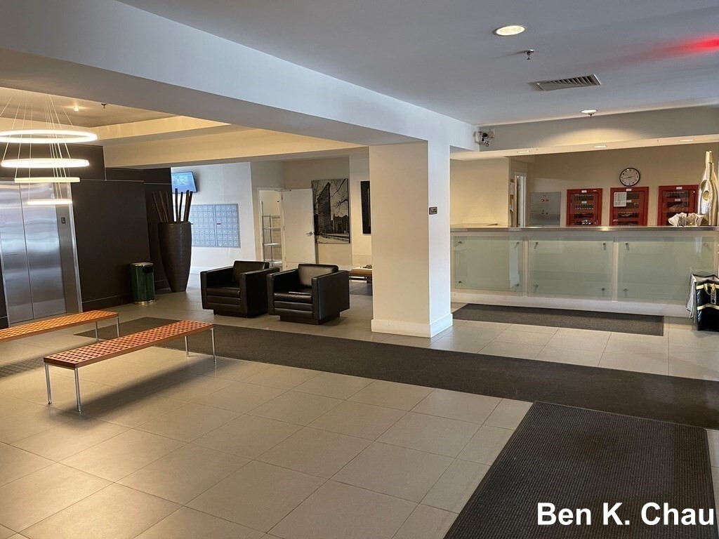 15 North Beacon St, Allston