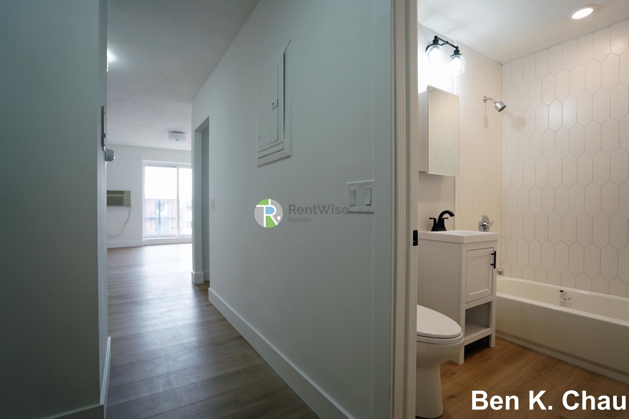 745 6th St, South Boston