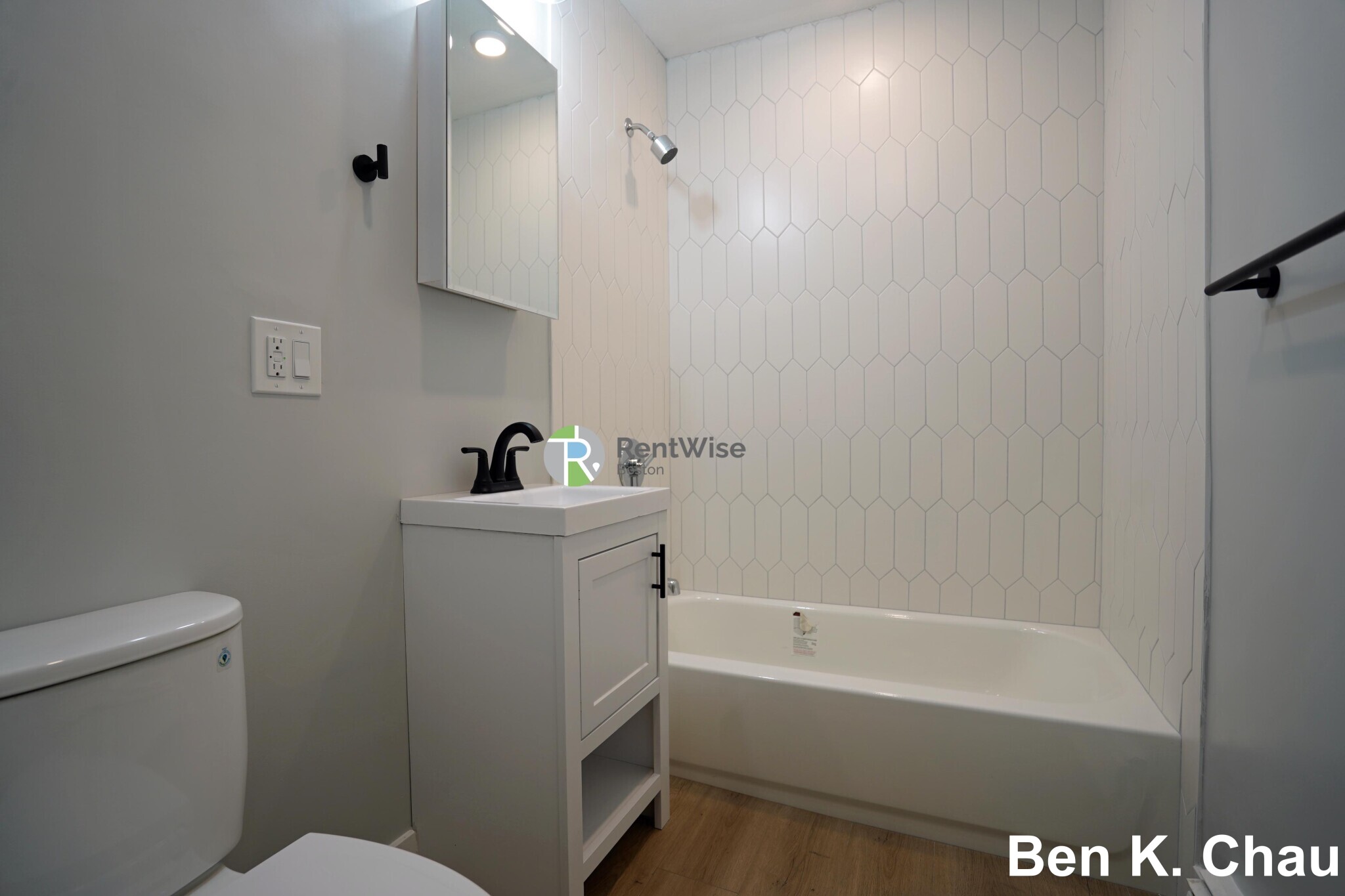 745 6th St, South Boston