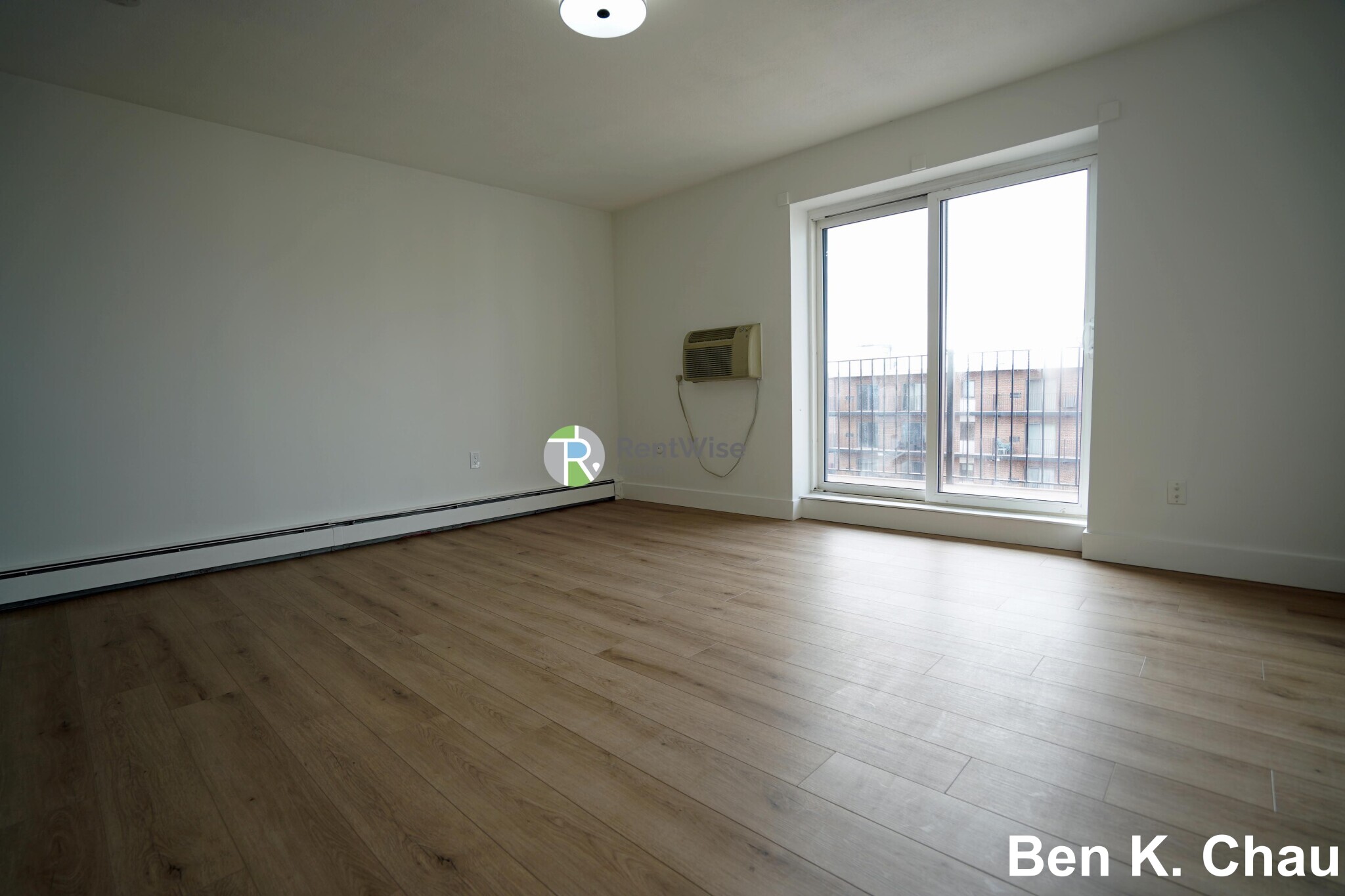 745 6th St, South Boston