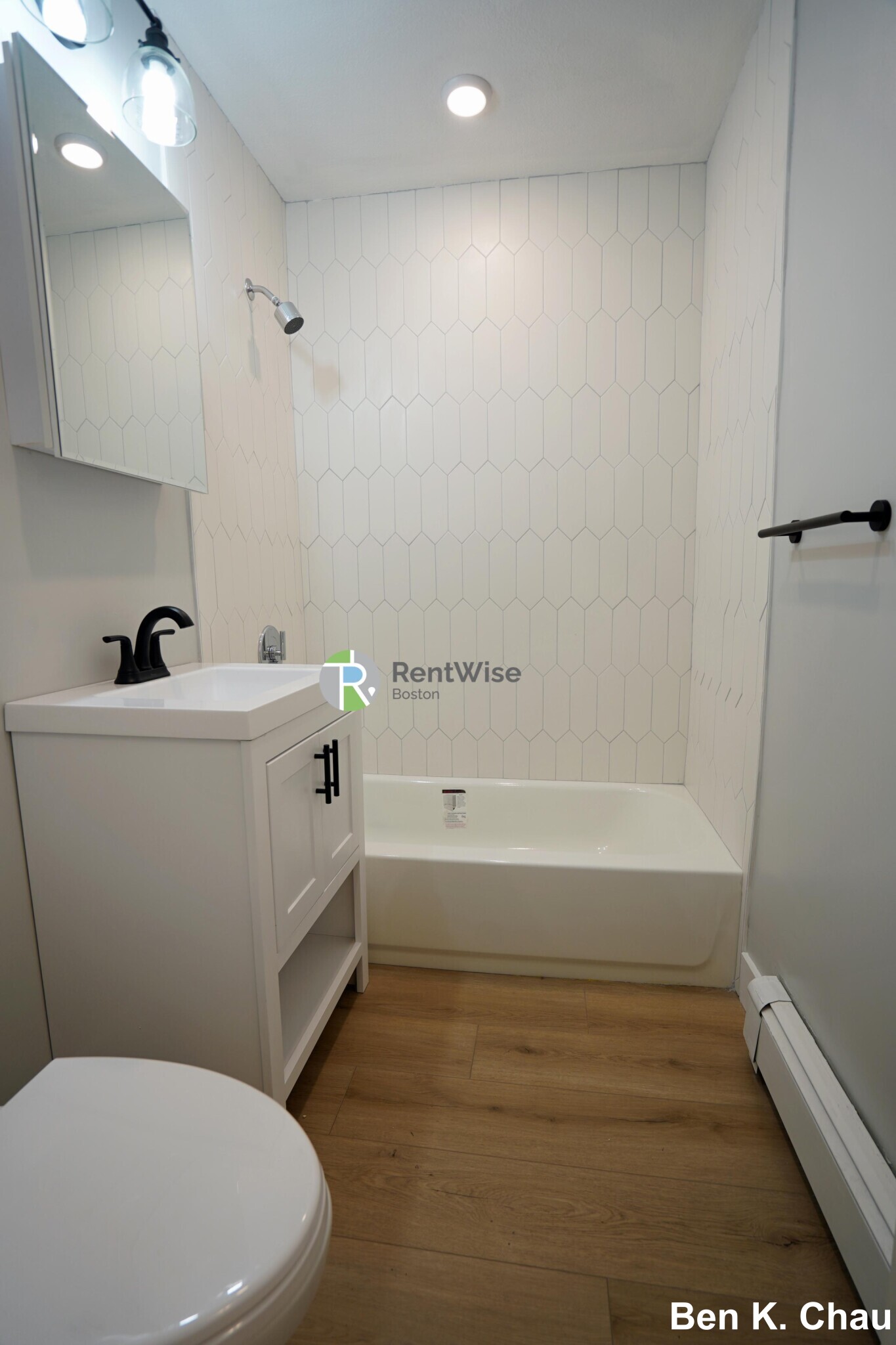 745 6th St, South Boston