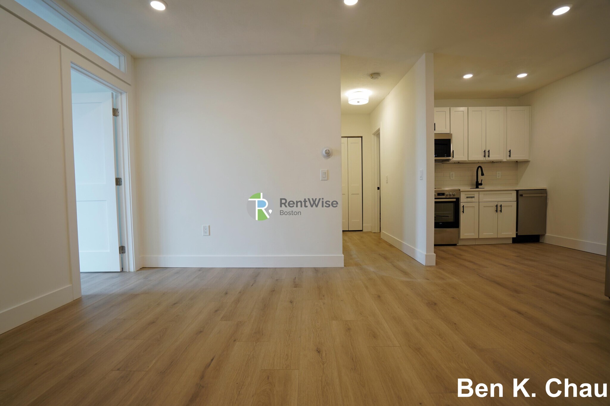 745 6th St, South Boston