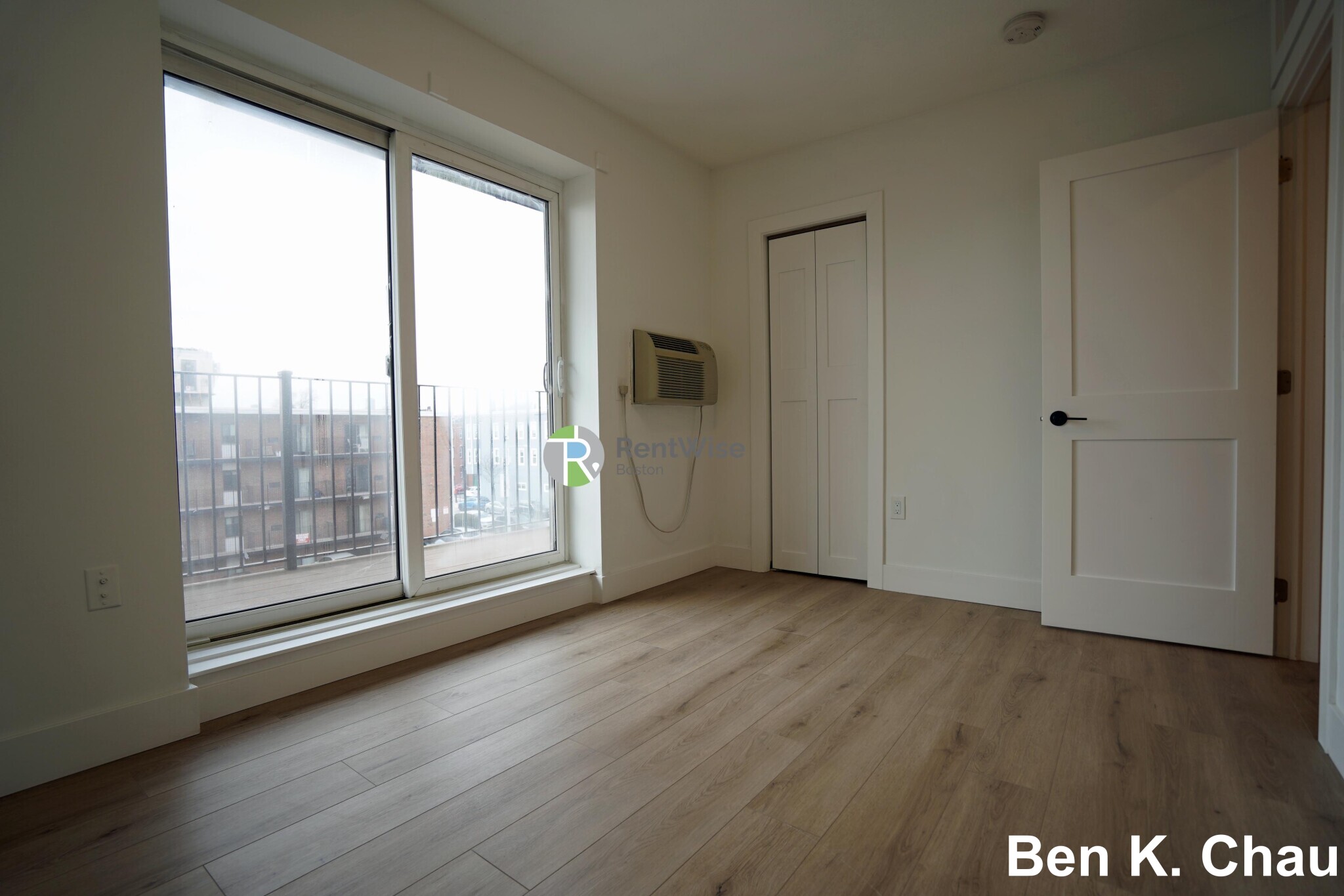 745 6th St, South Boston