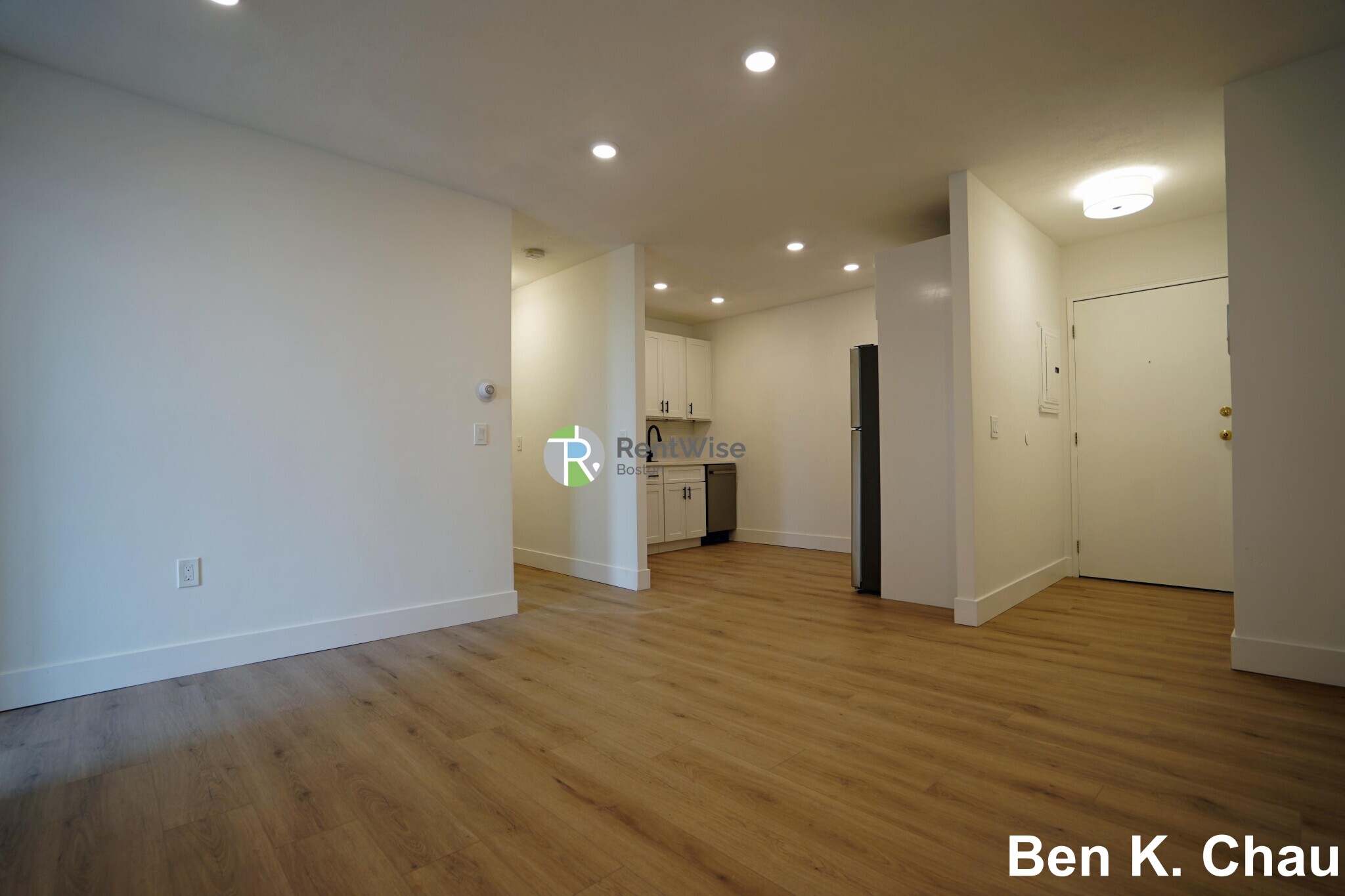 745 6th St, South Boston