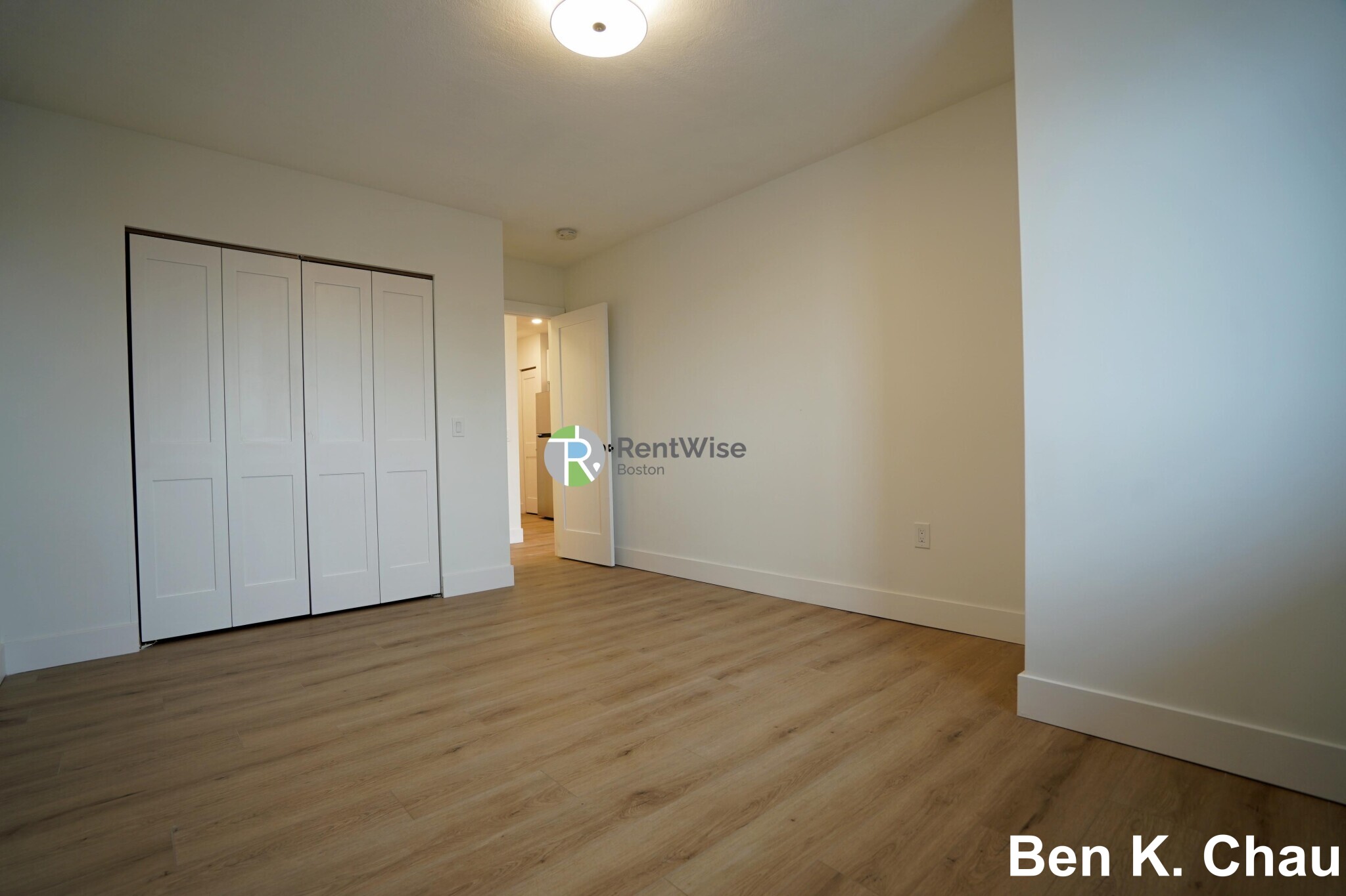 745 6th St, South Boston