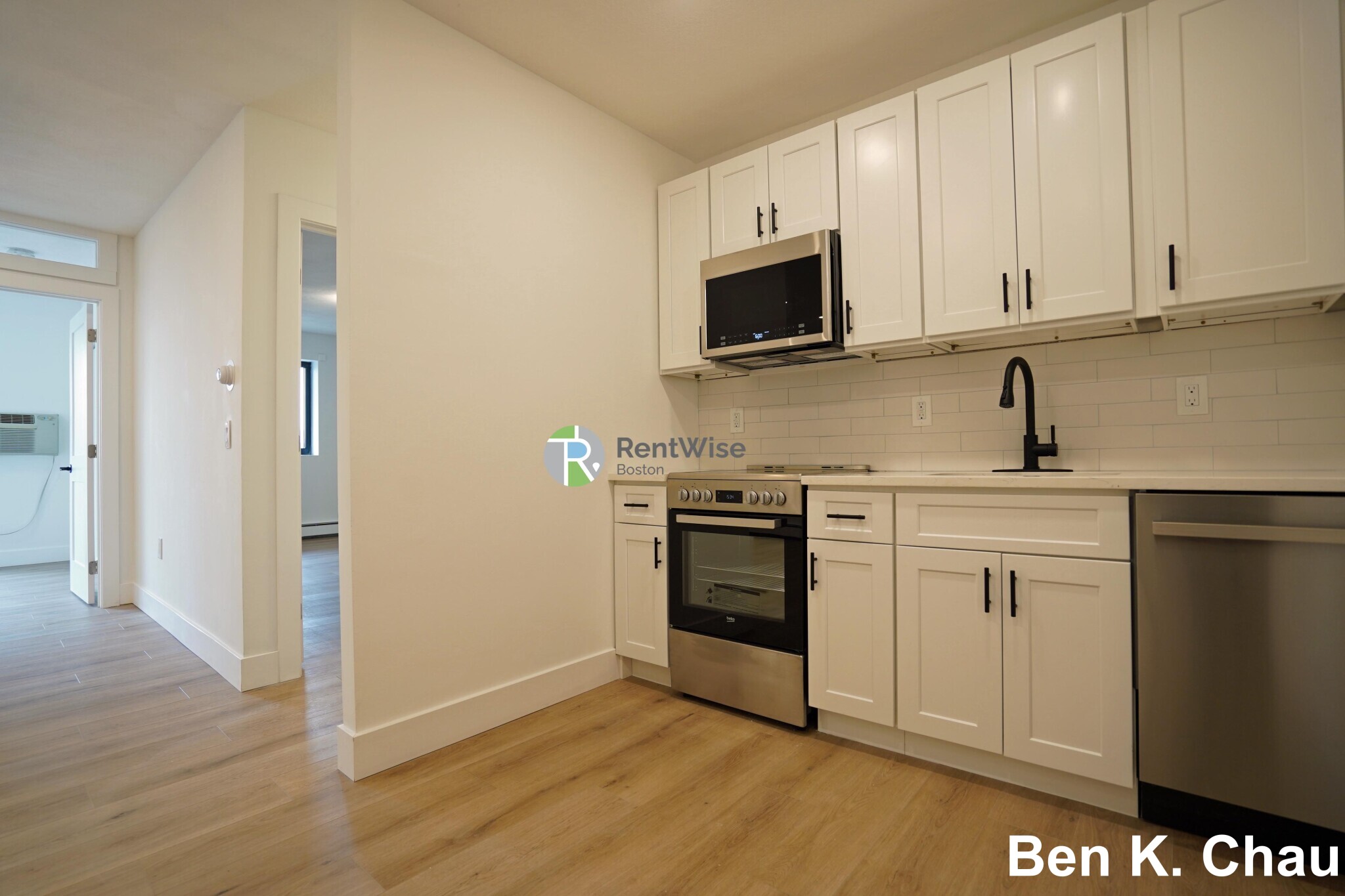 745 6th St, South Boston