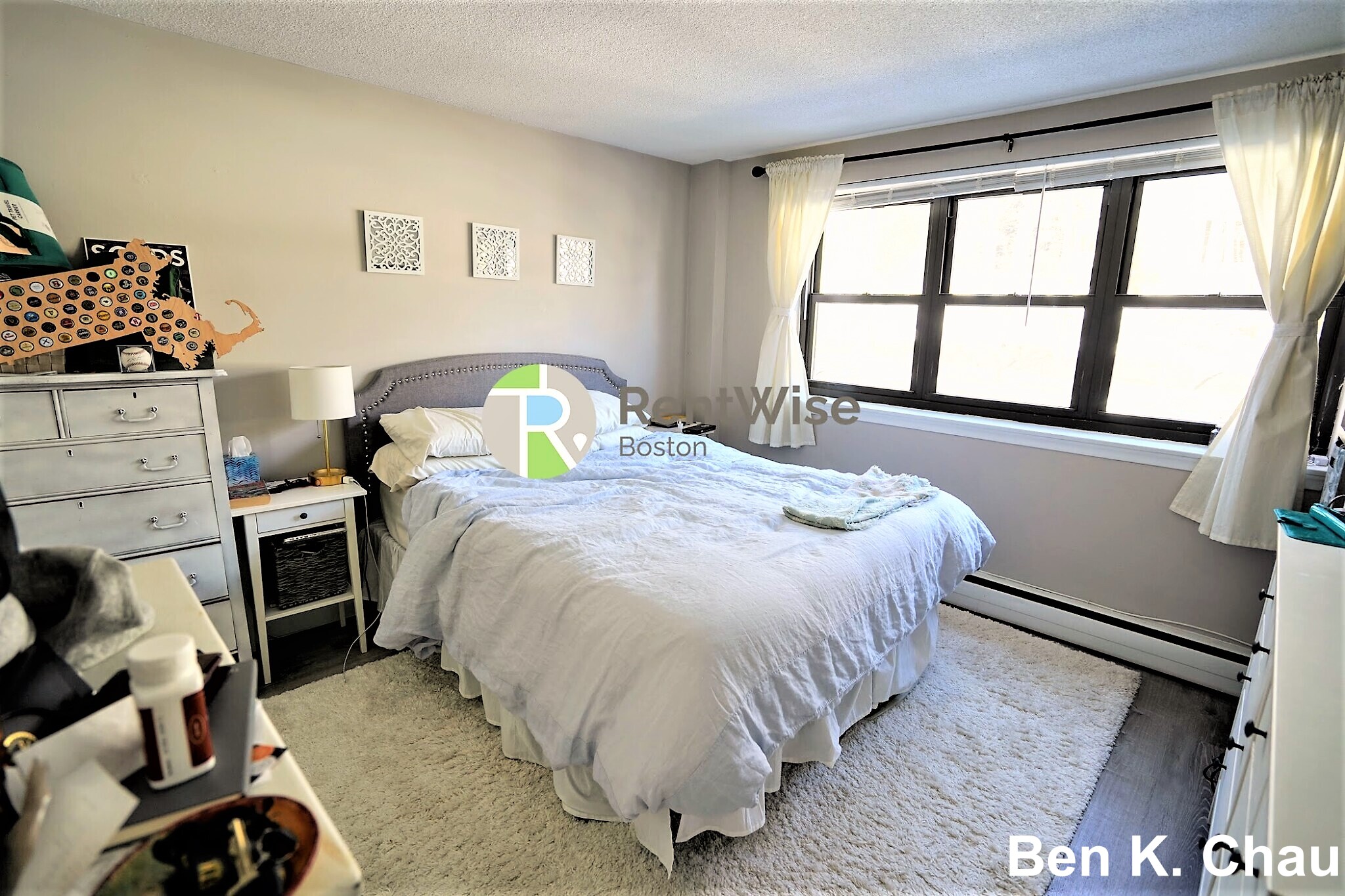 77 Mason Ter, Washington Square