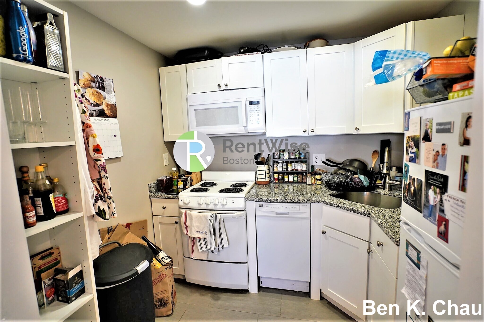 77 Mason Ter, Washington Square