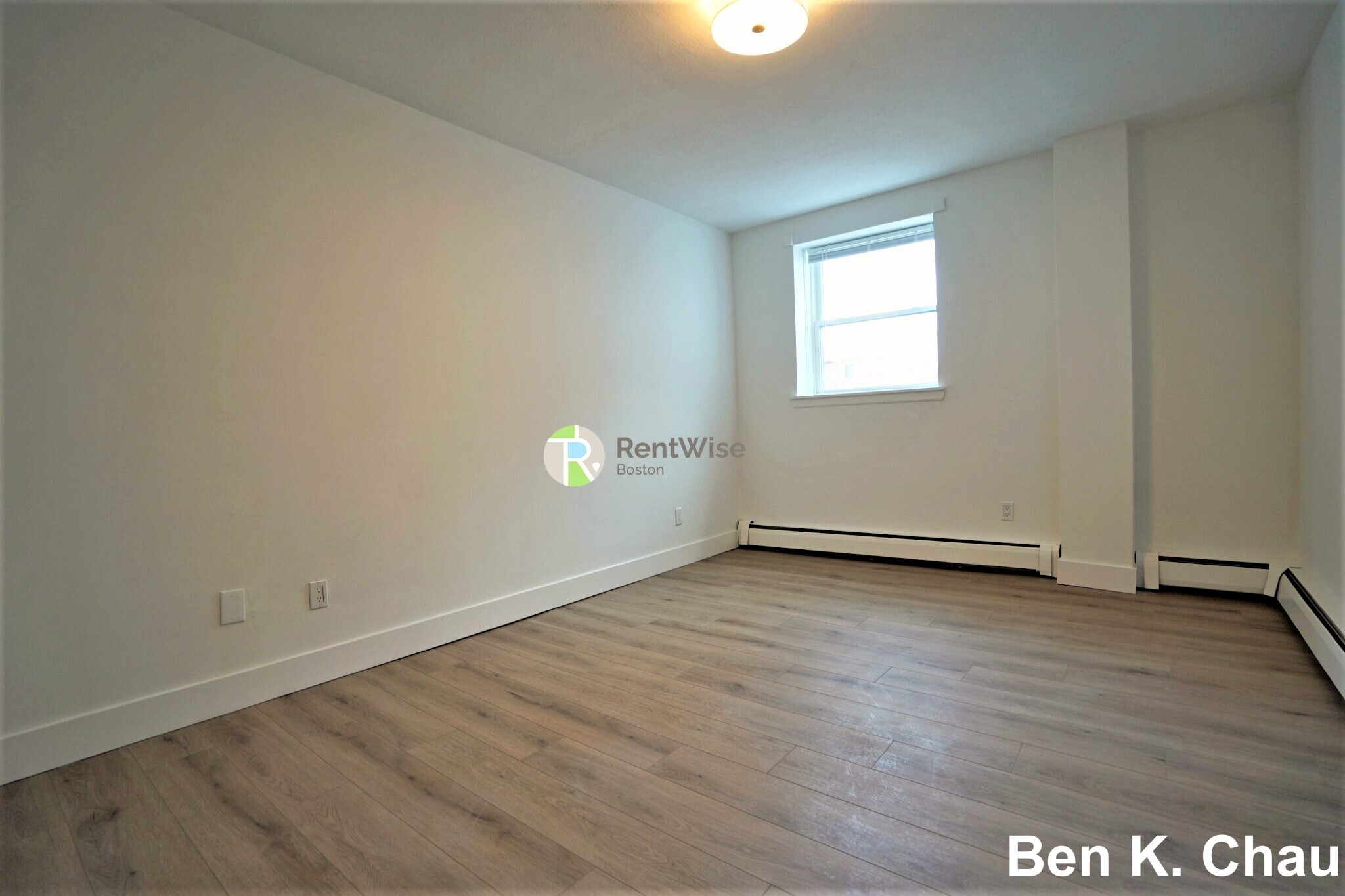 740 7th St, South Boston