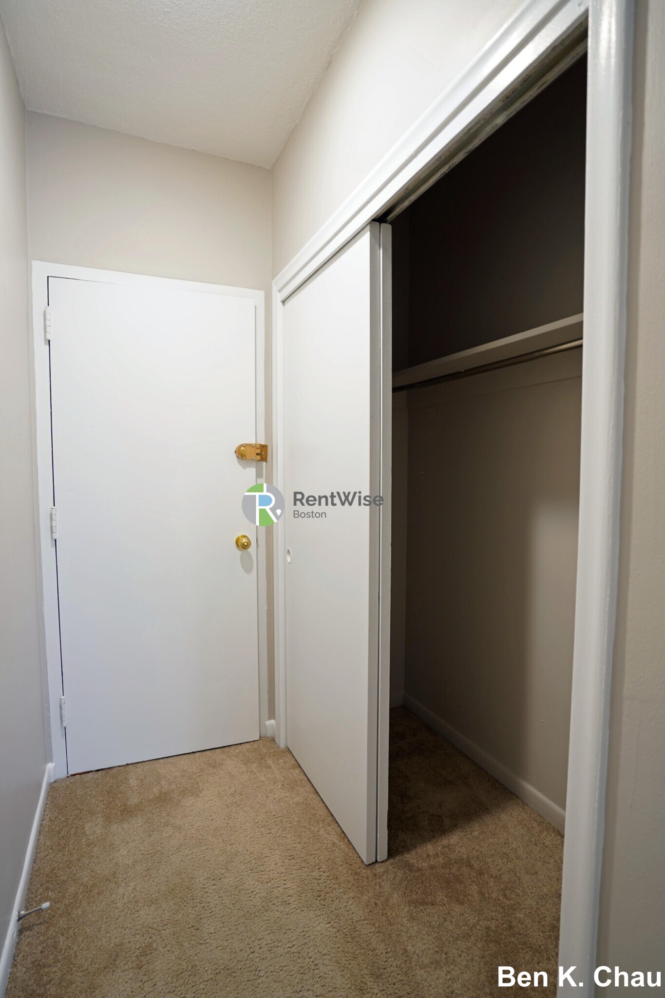 77 Mason Ter, Coolidge Corner