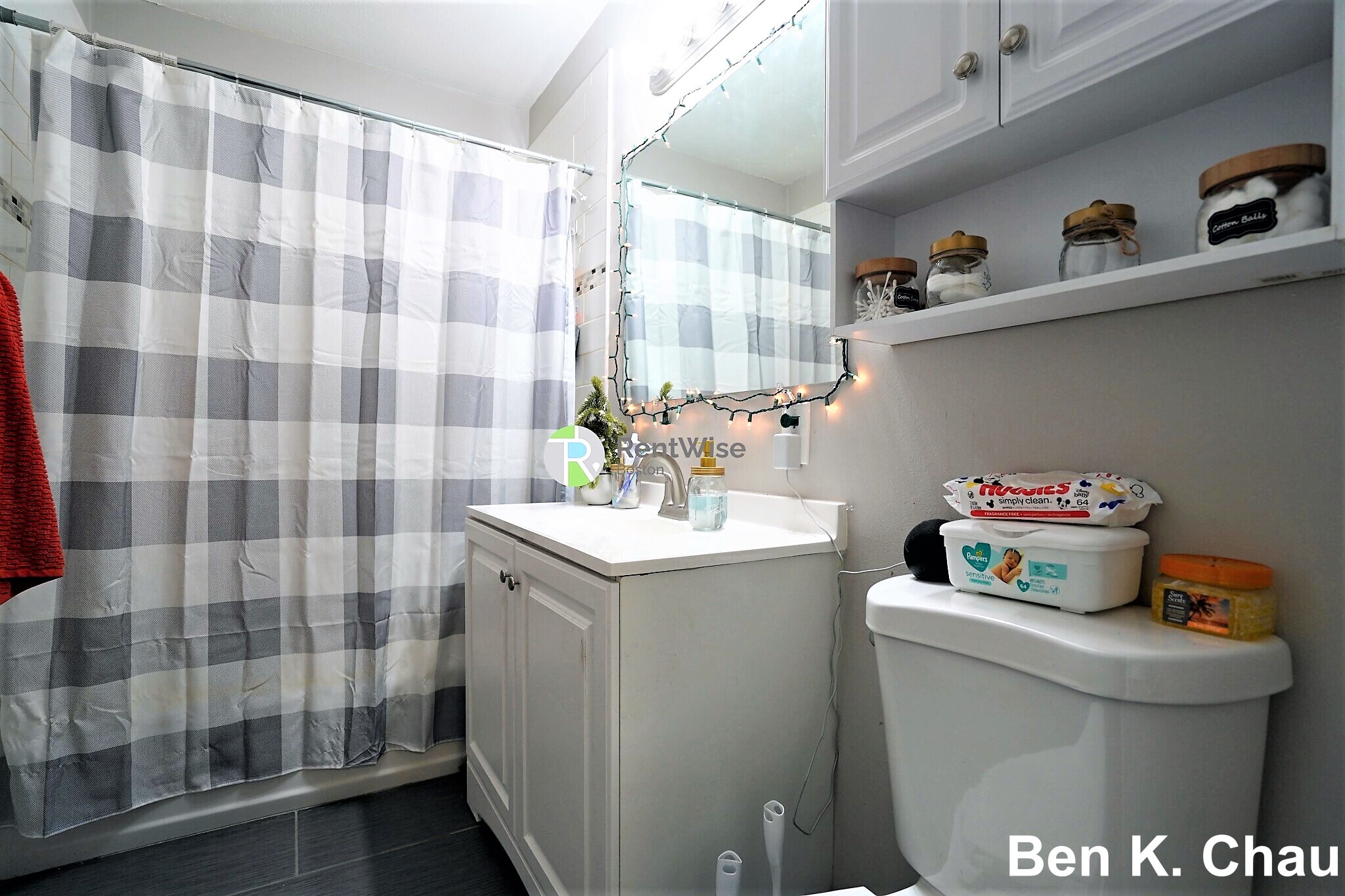 5 Lorraine Ter, Allston