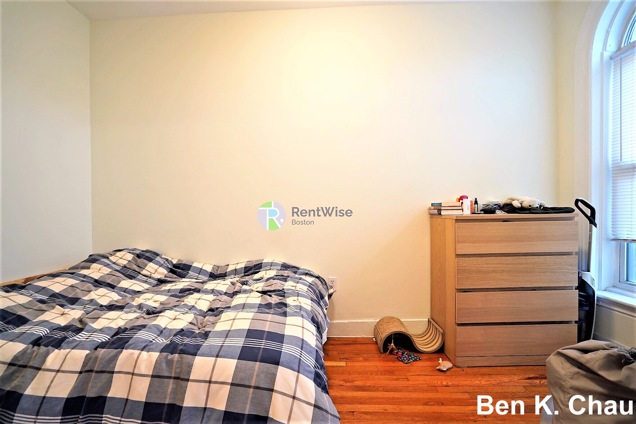 1302 Commonwealth Ave, Allston