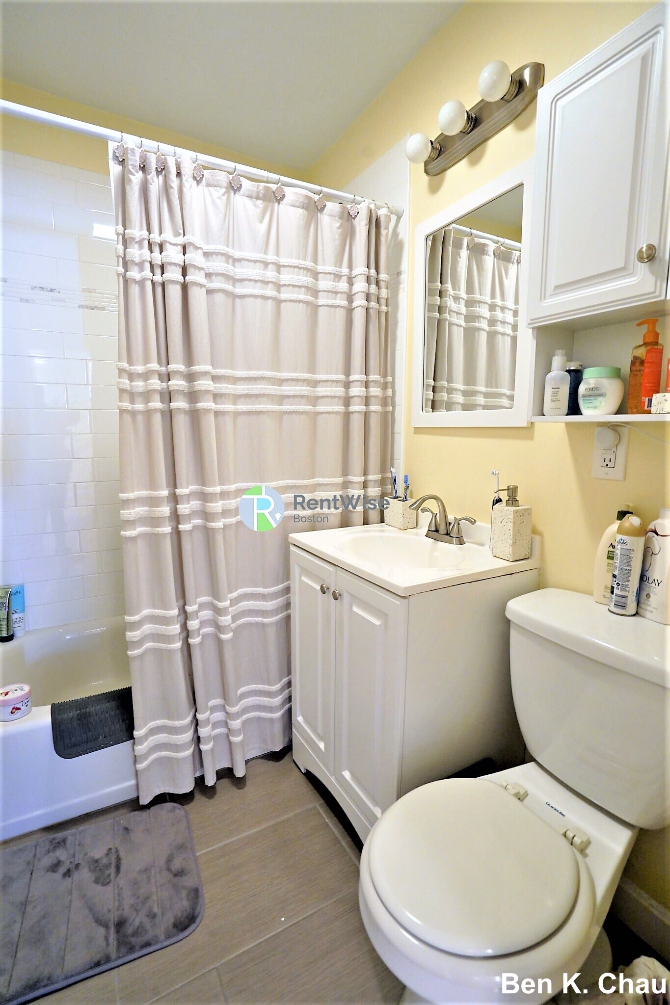 7 Lorraine Ter, Allston