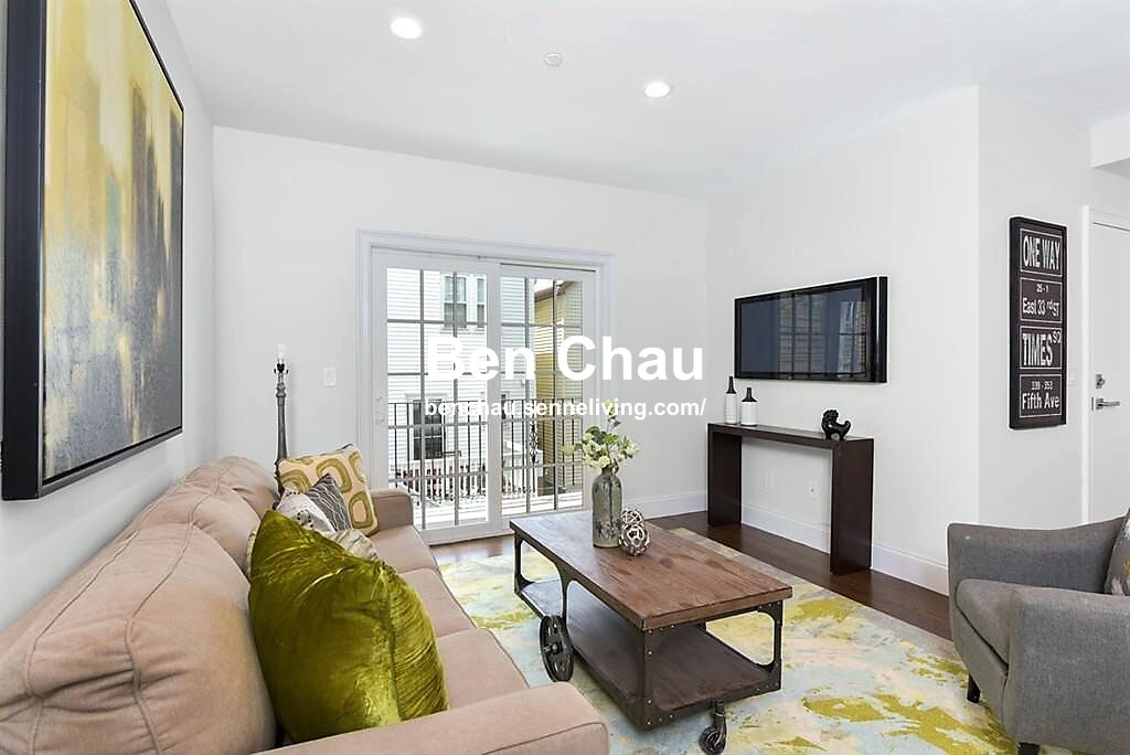 141 6th St, South Boston