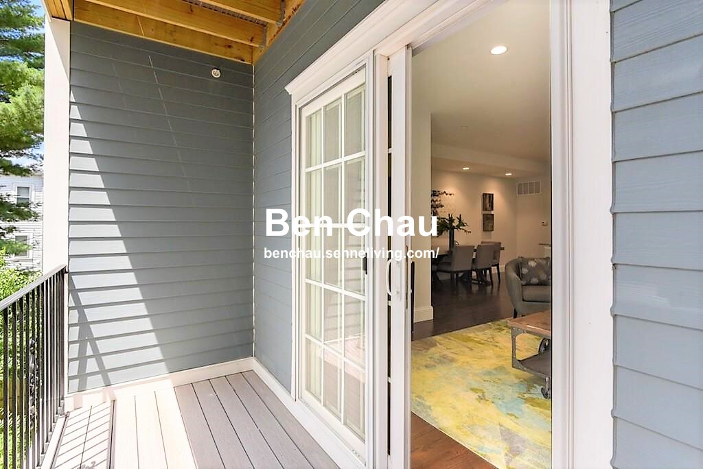 141 6th St, South Boston