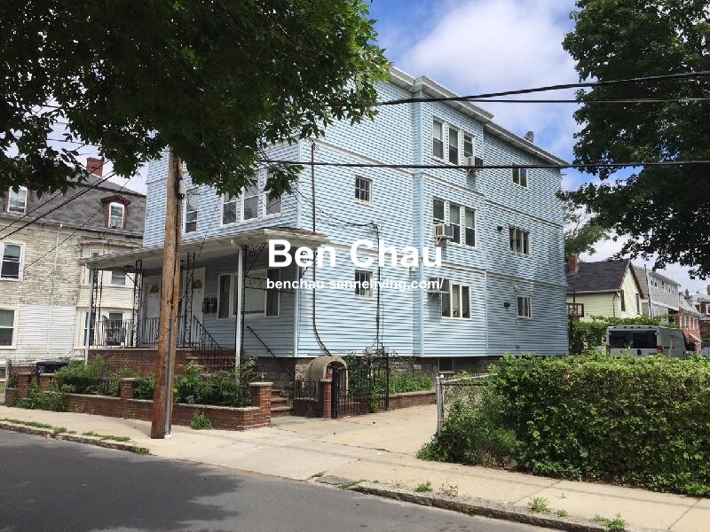 9 Arlington St, East Somerville