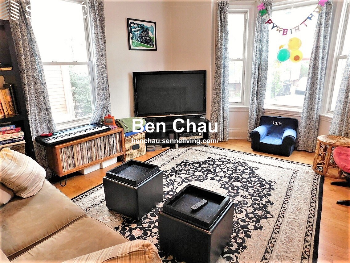 8 Kelly Rd, Cambridgeport