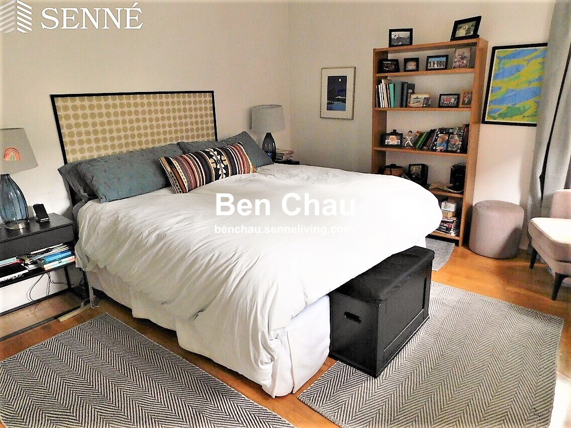 8 Kelly Rd, Cambridgeport