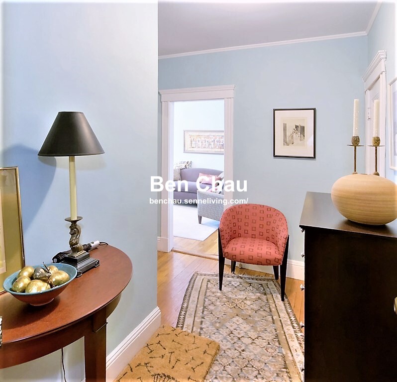 1699 Cambridge St, Harvard Square