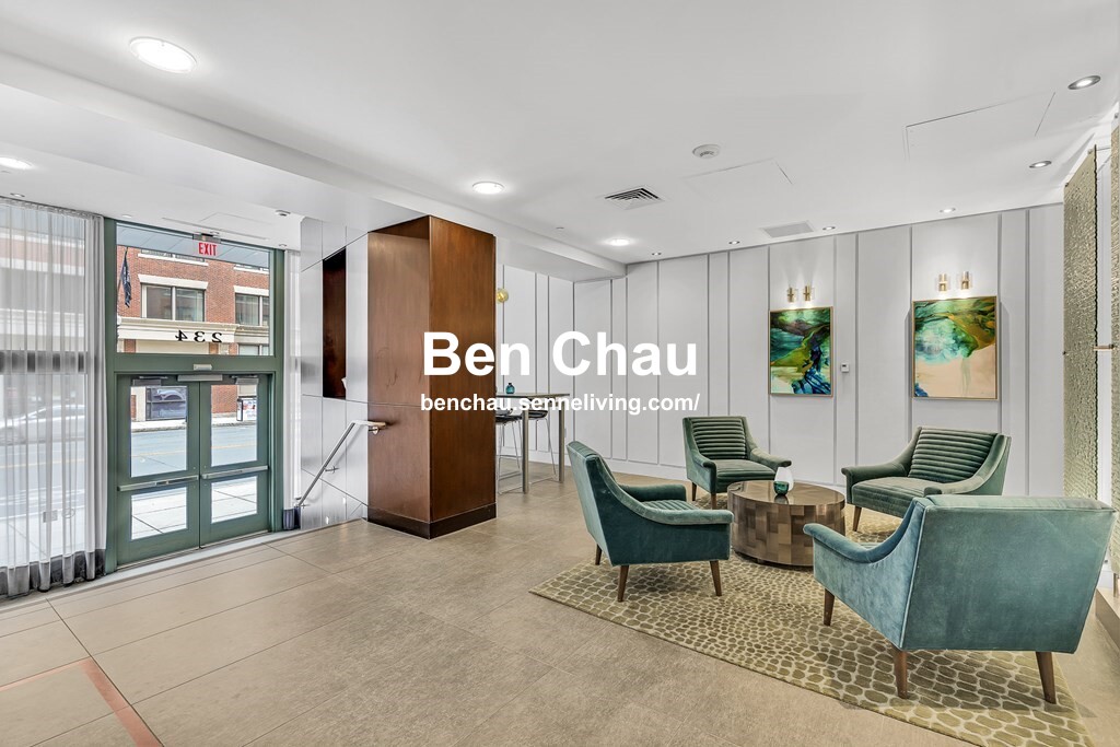 234 Causeway St, West End