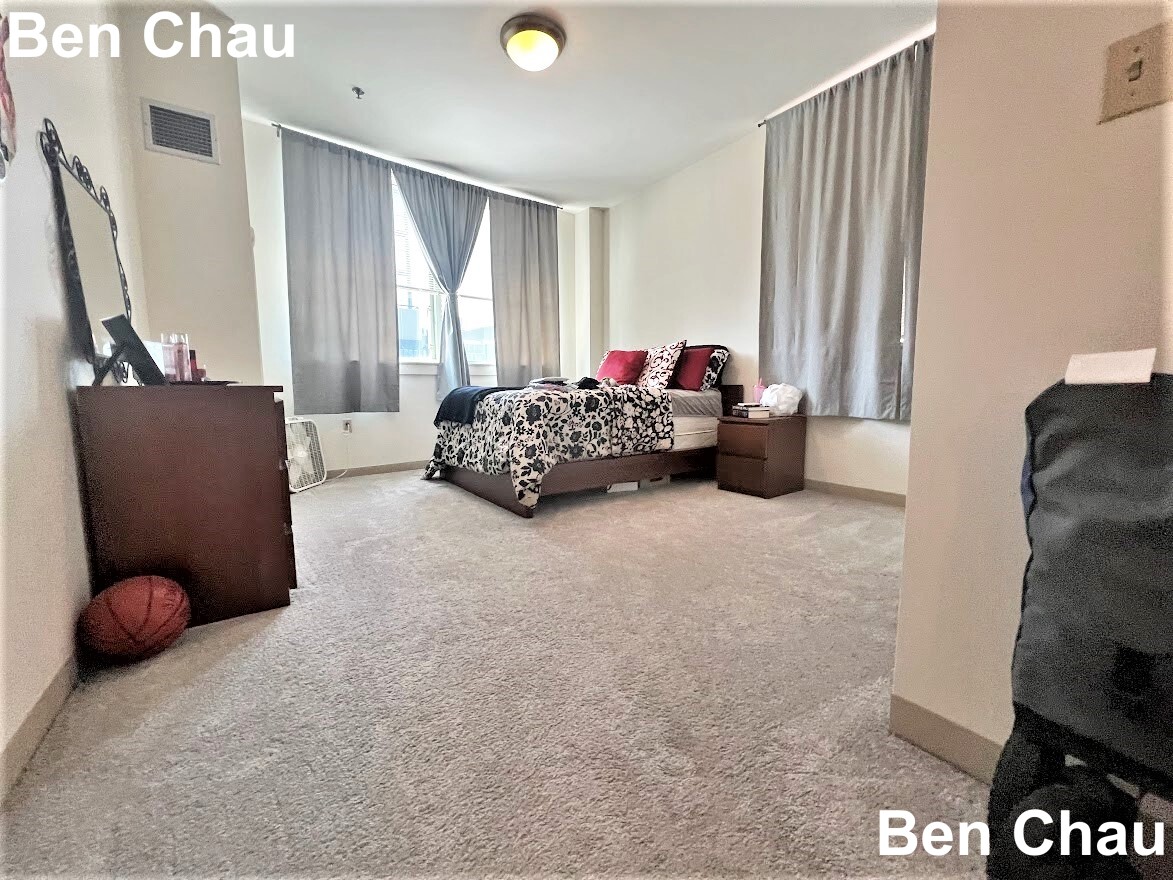 234 Causeway St, West End