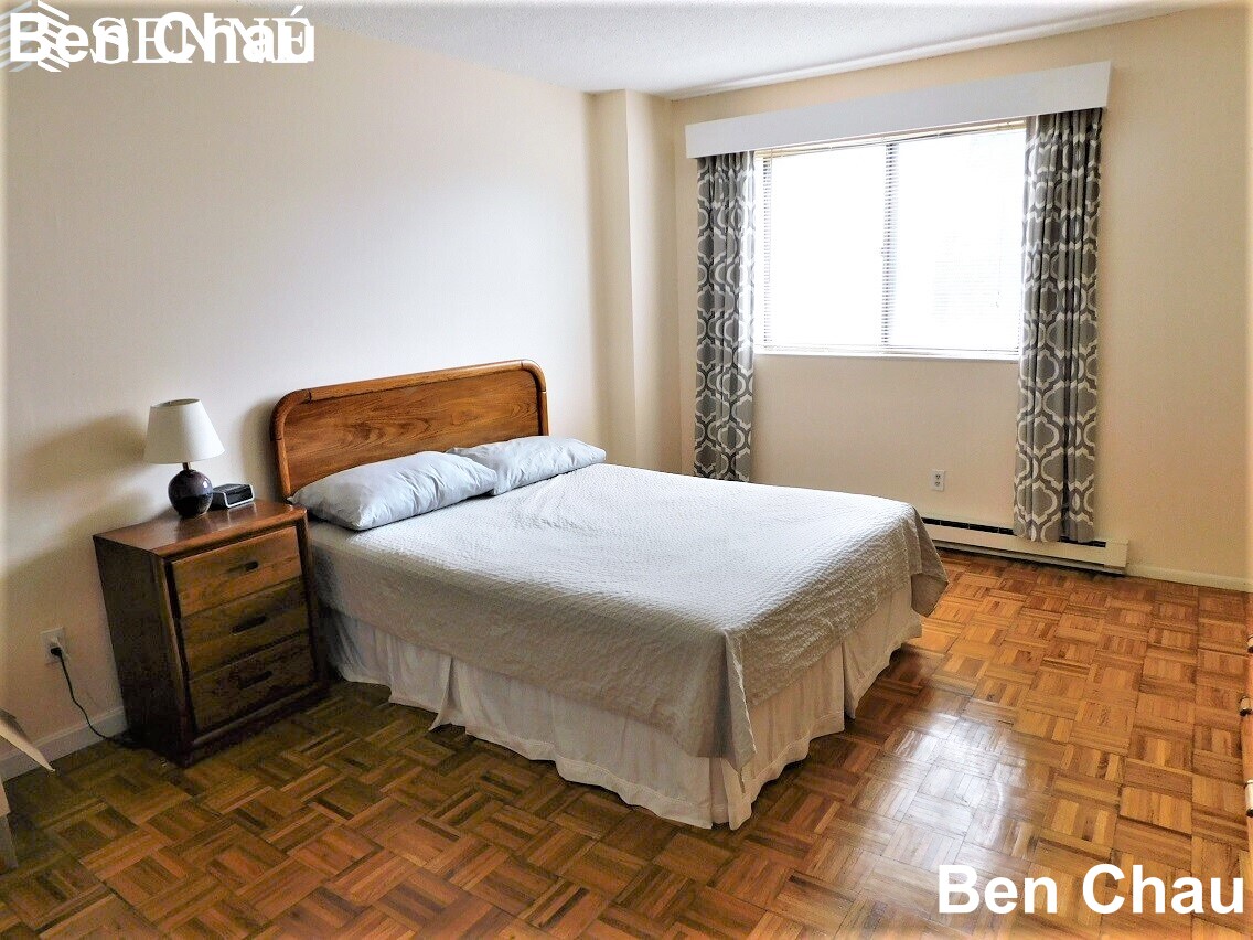 2353 Massachusetts Ave, North Cambridge