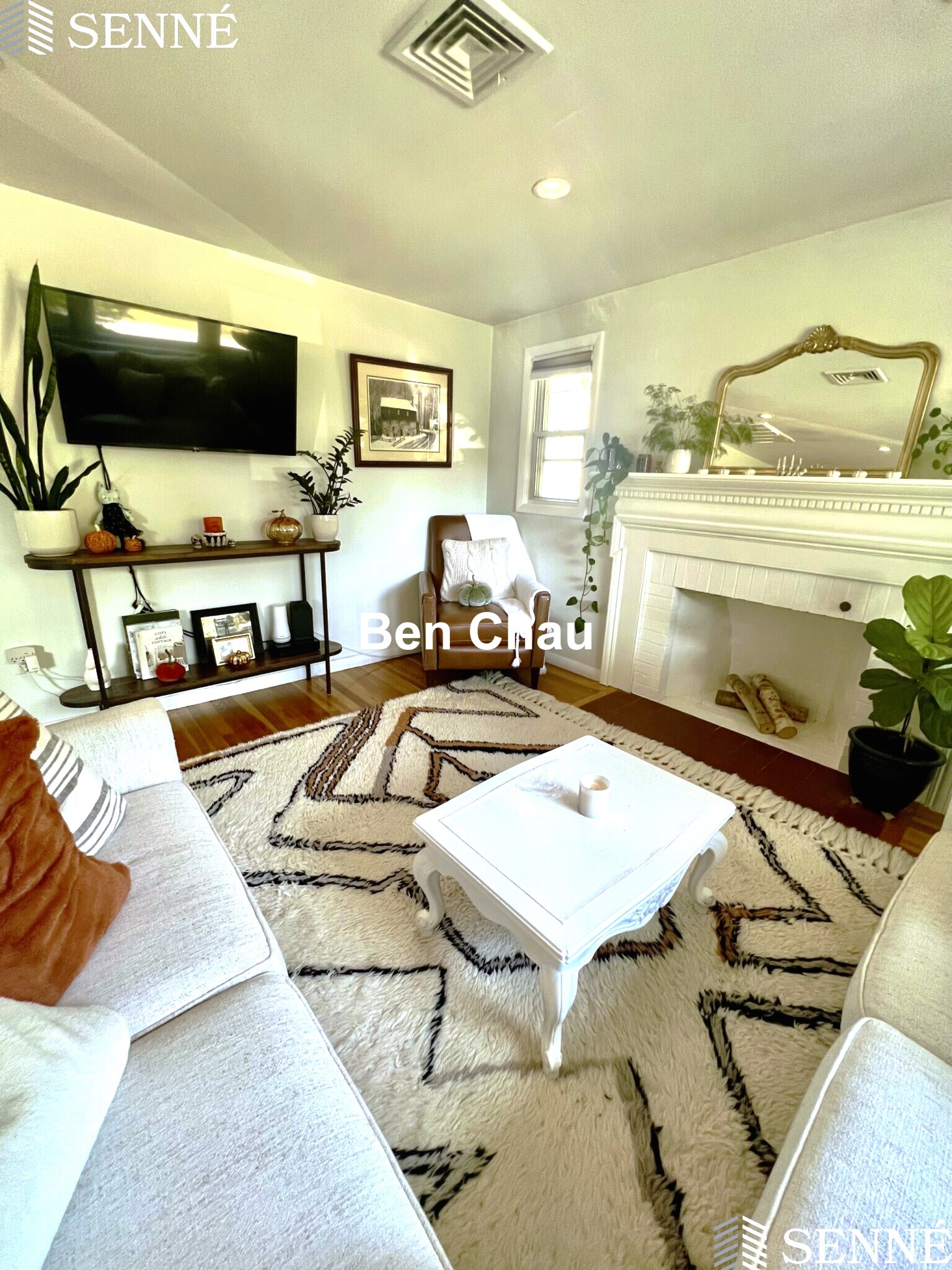 174 Seminole Ave, Lakeview