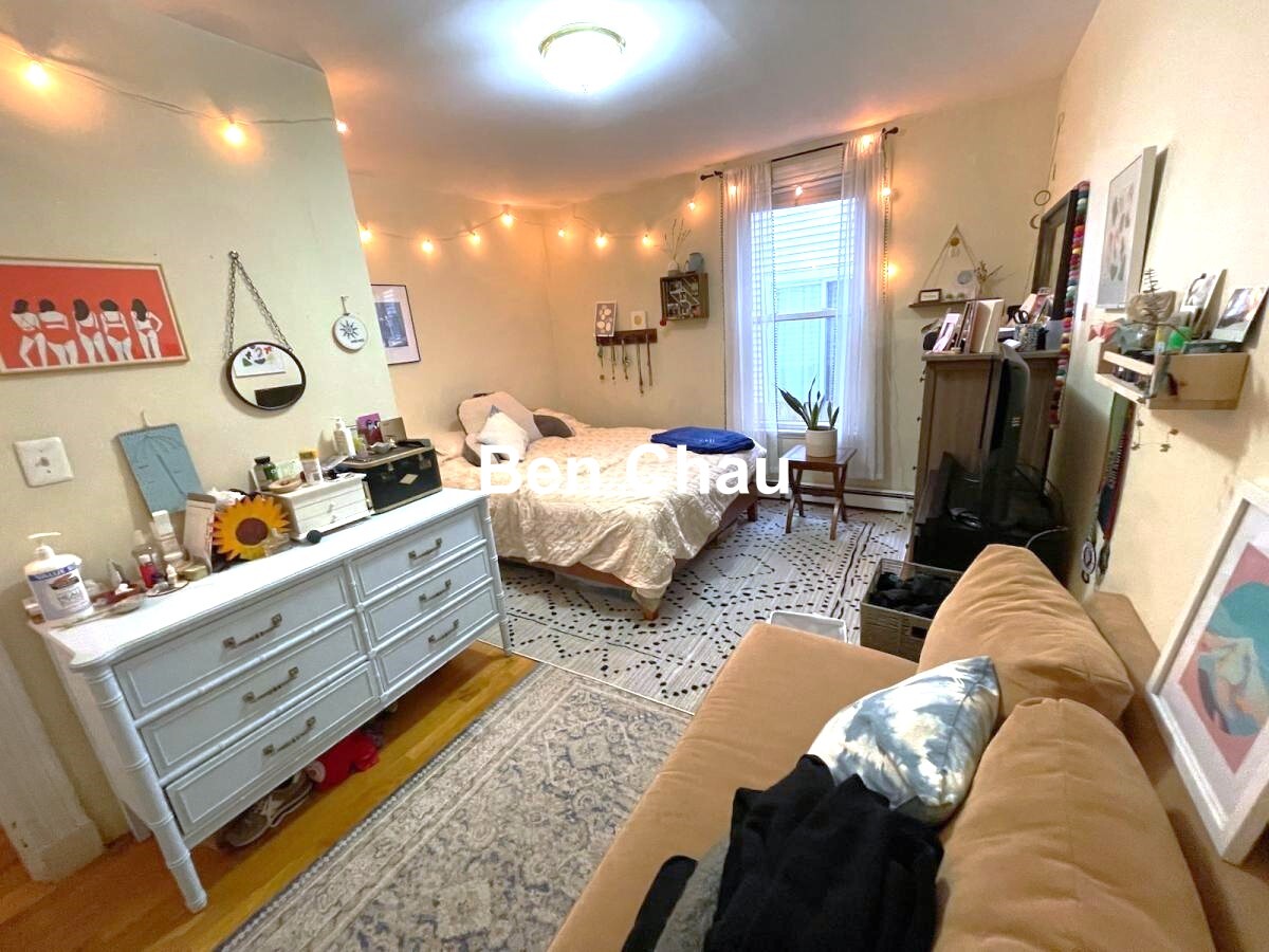 170 Putnam Ave, Cambridgeport