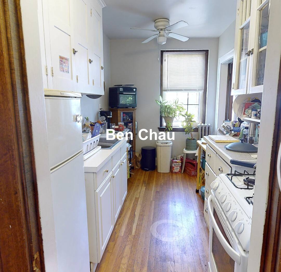 https://ygl-photos.s3.us-west-004.backblazeb2.com/11839W65cd8a009ca13.jpg