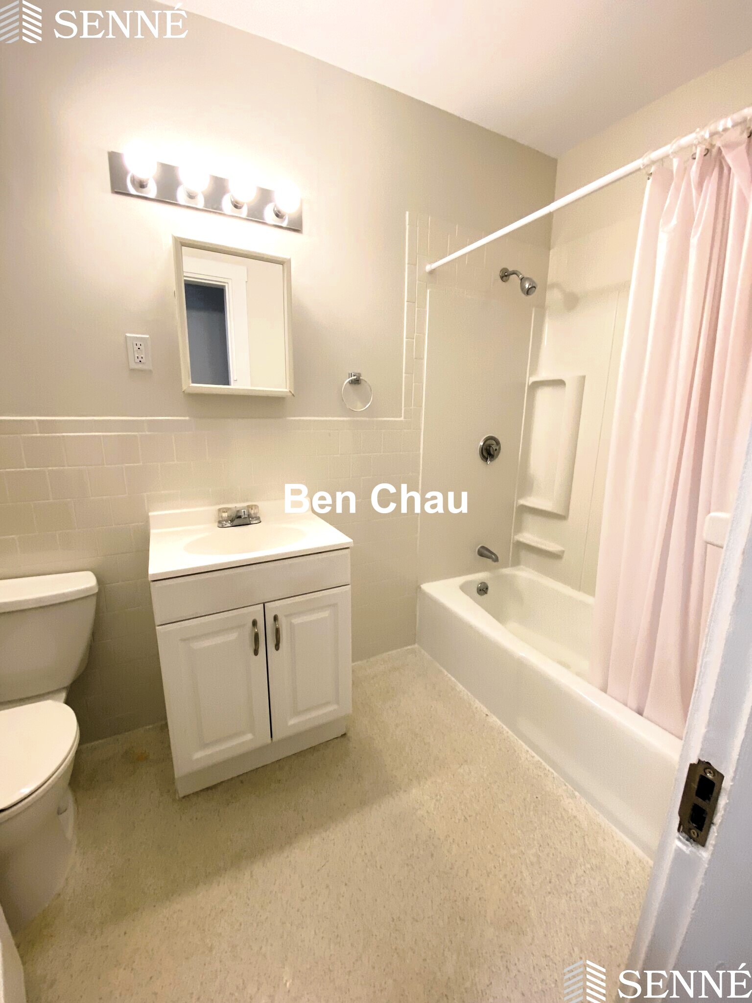 1039 Mass Ave, Harvard Square